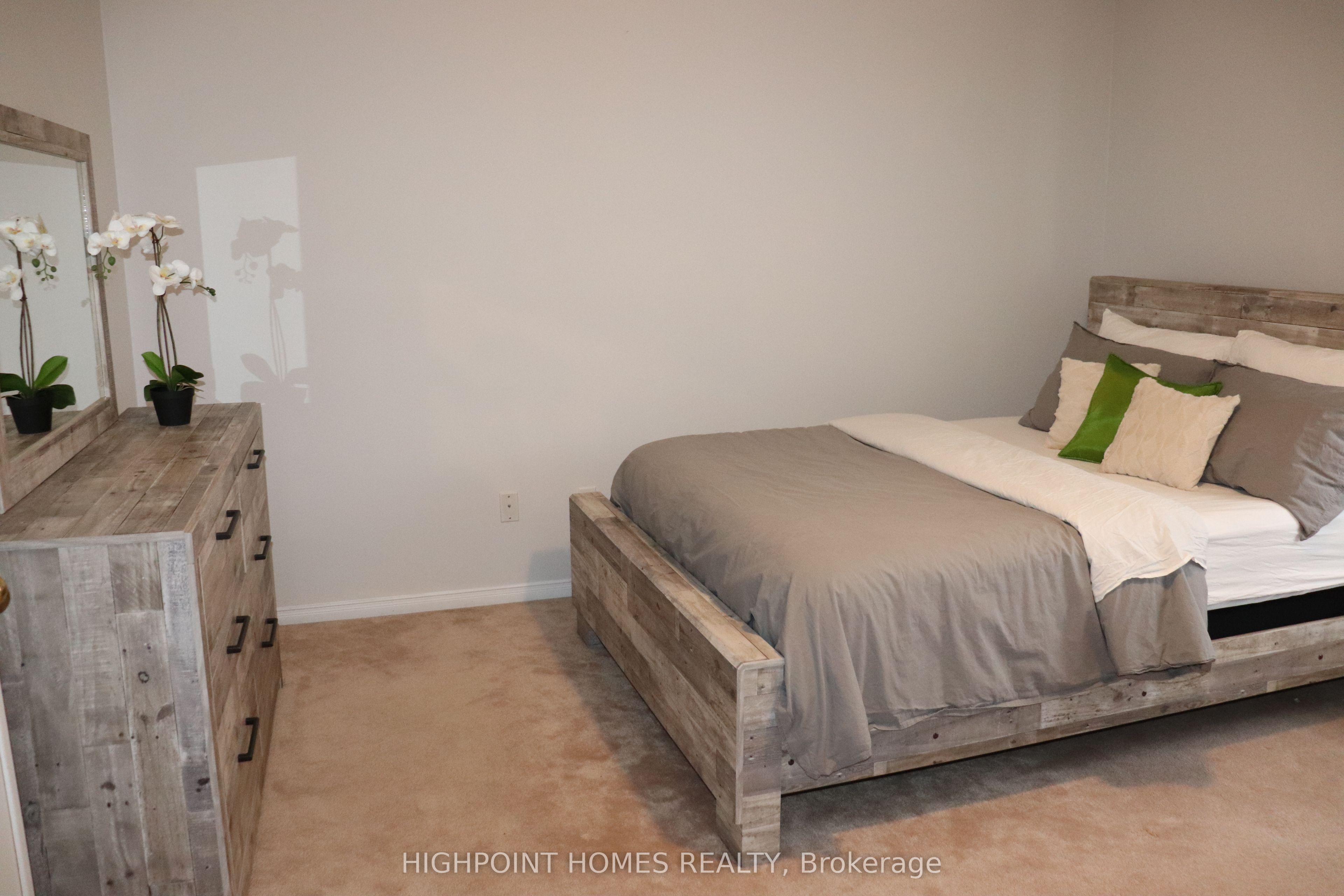27 Mcnicol Crescent Property Photo 7