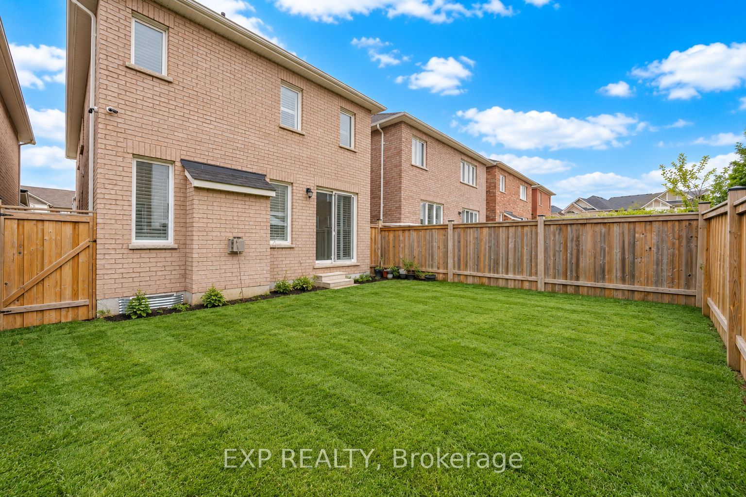 1044 Cameo Street Property Photo 37