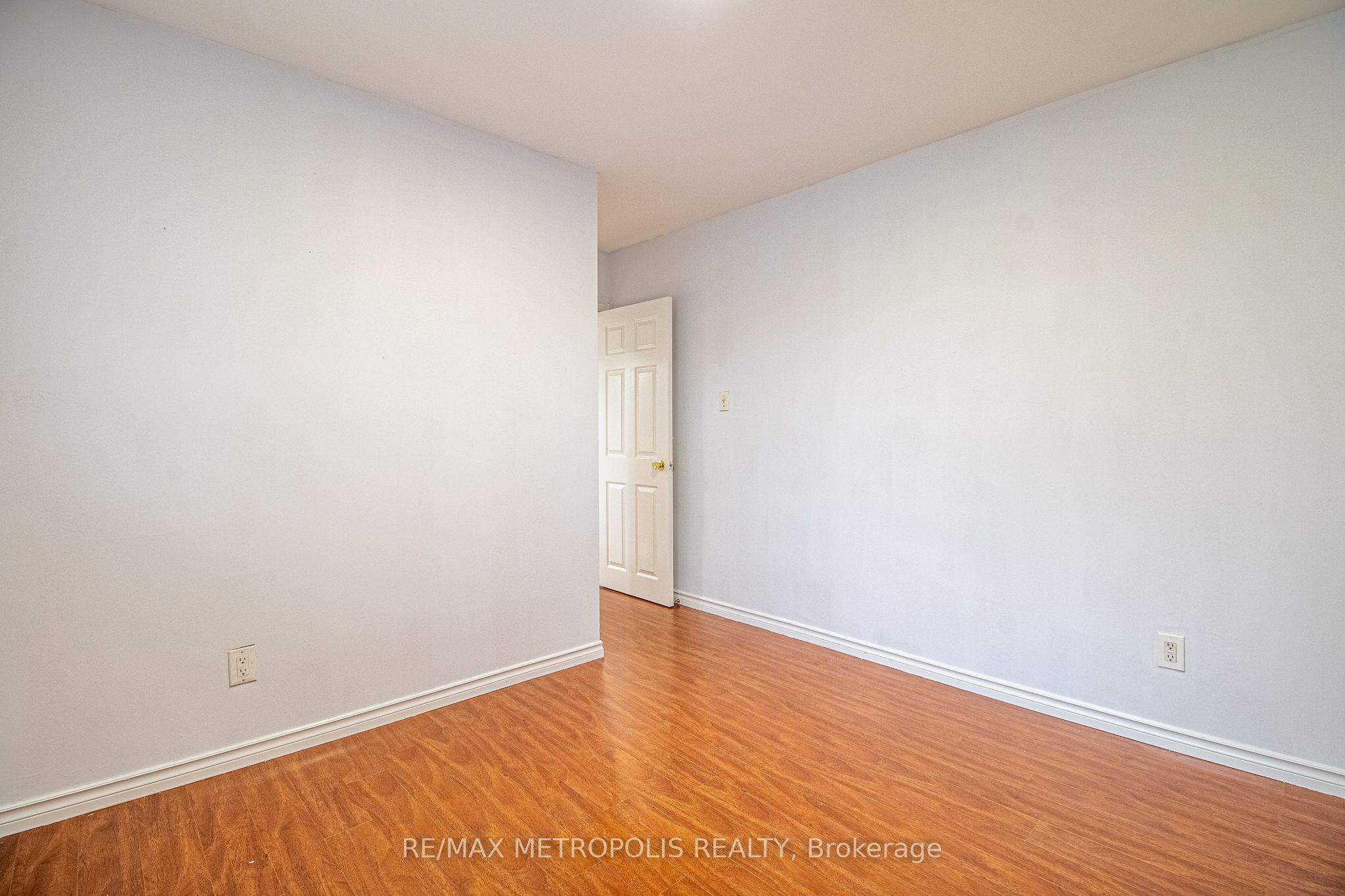 57 Chancellor Drive Upper Property Photo 15