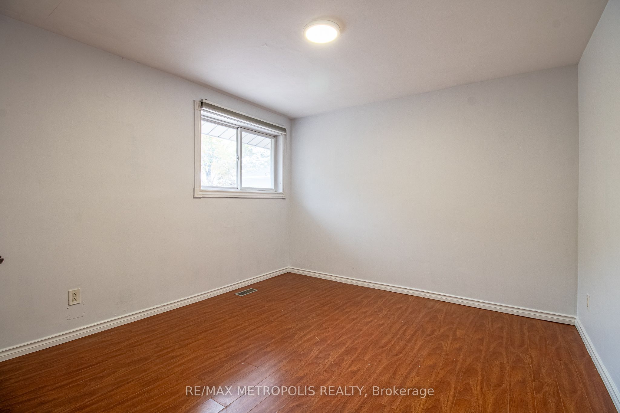 57 Chancellor Drive Upper Property Photo 16