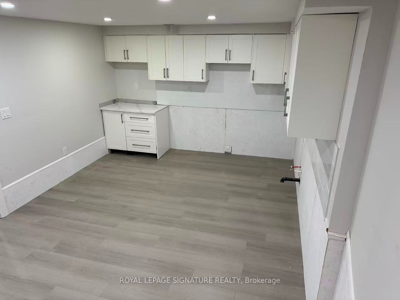 120 Earlton Road Property Photo 8