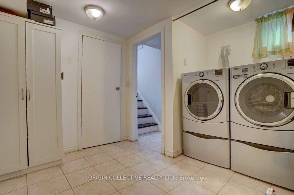 42 Par Avenue Basement Property Photo 2