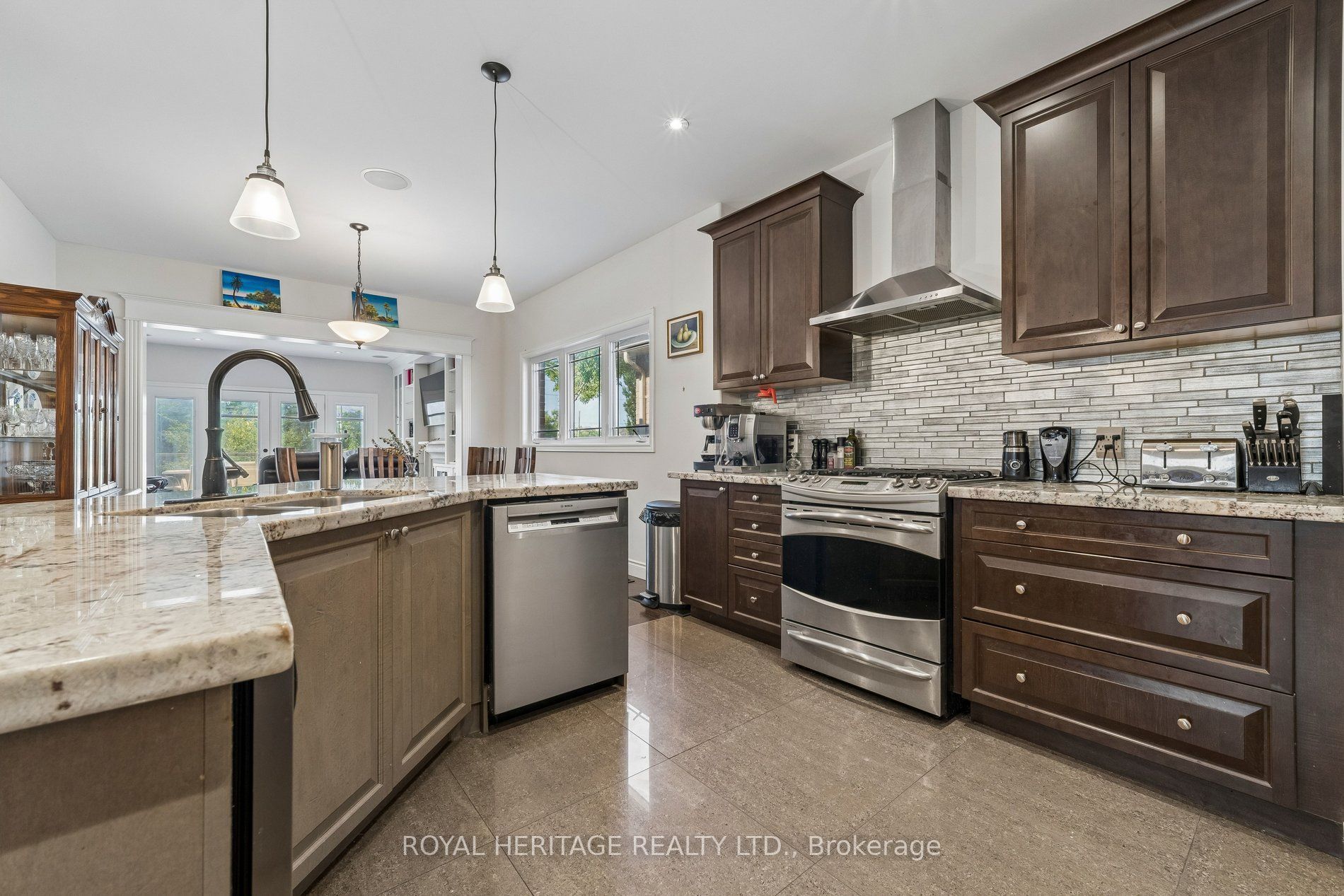 51 Gloria Crescent Property Photo 7
