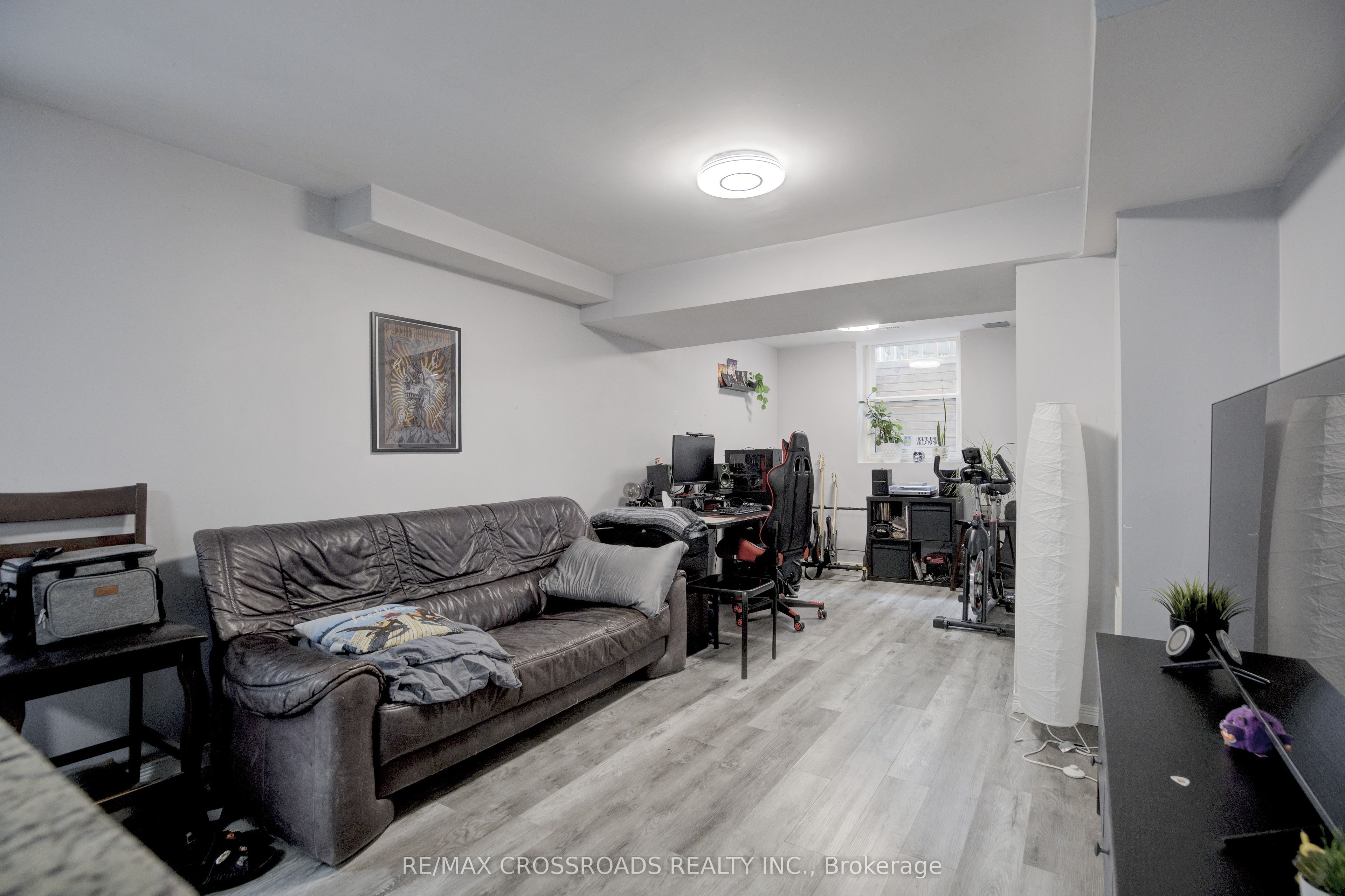 2 Viceregal Court (basement) Property Photo 7