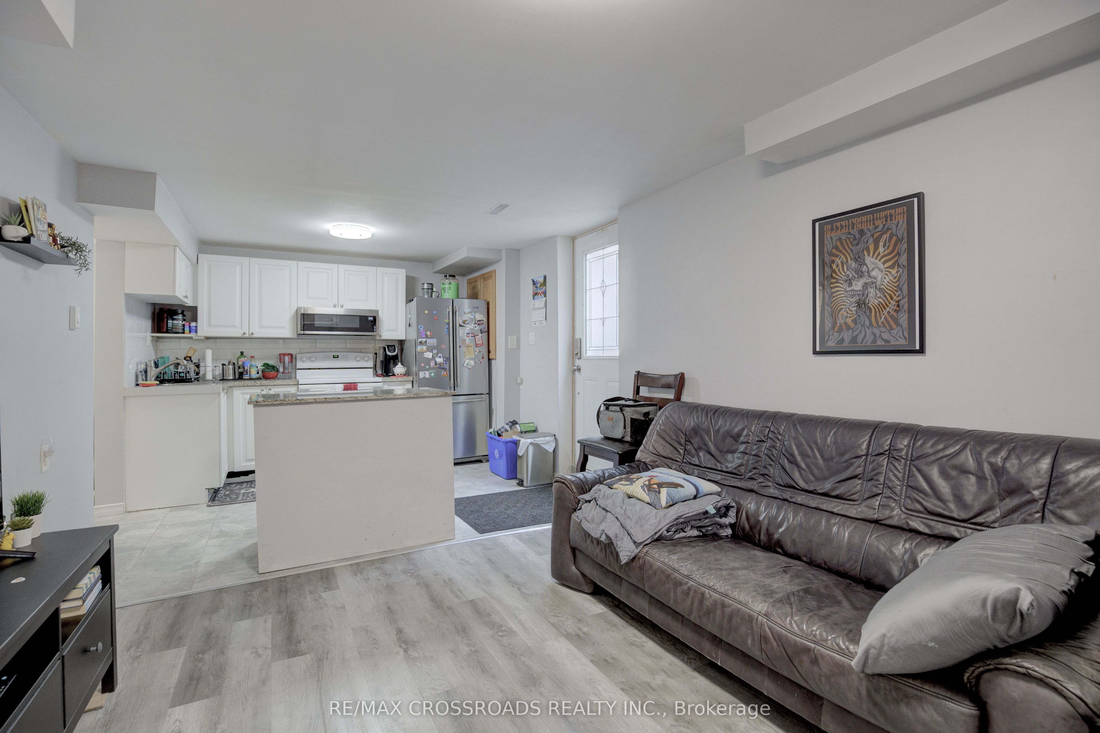 2 Viceregal Court (basement) Property Photo 10