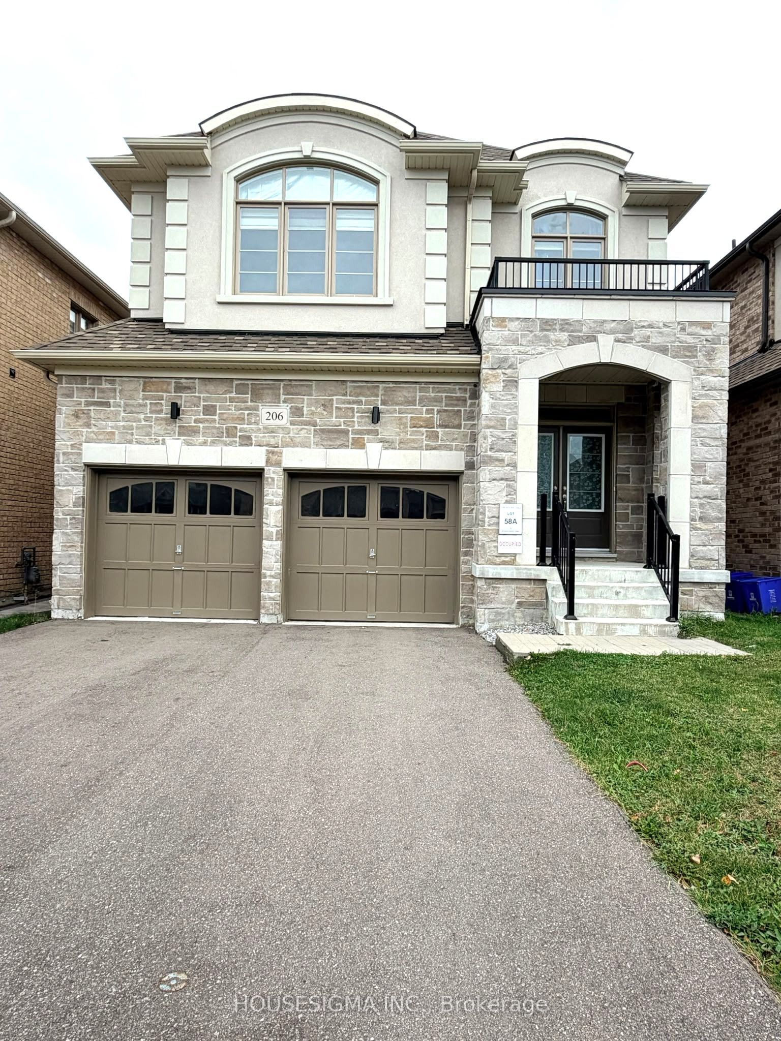 206 Ronald Guscott Street Property Photo 1