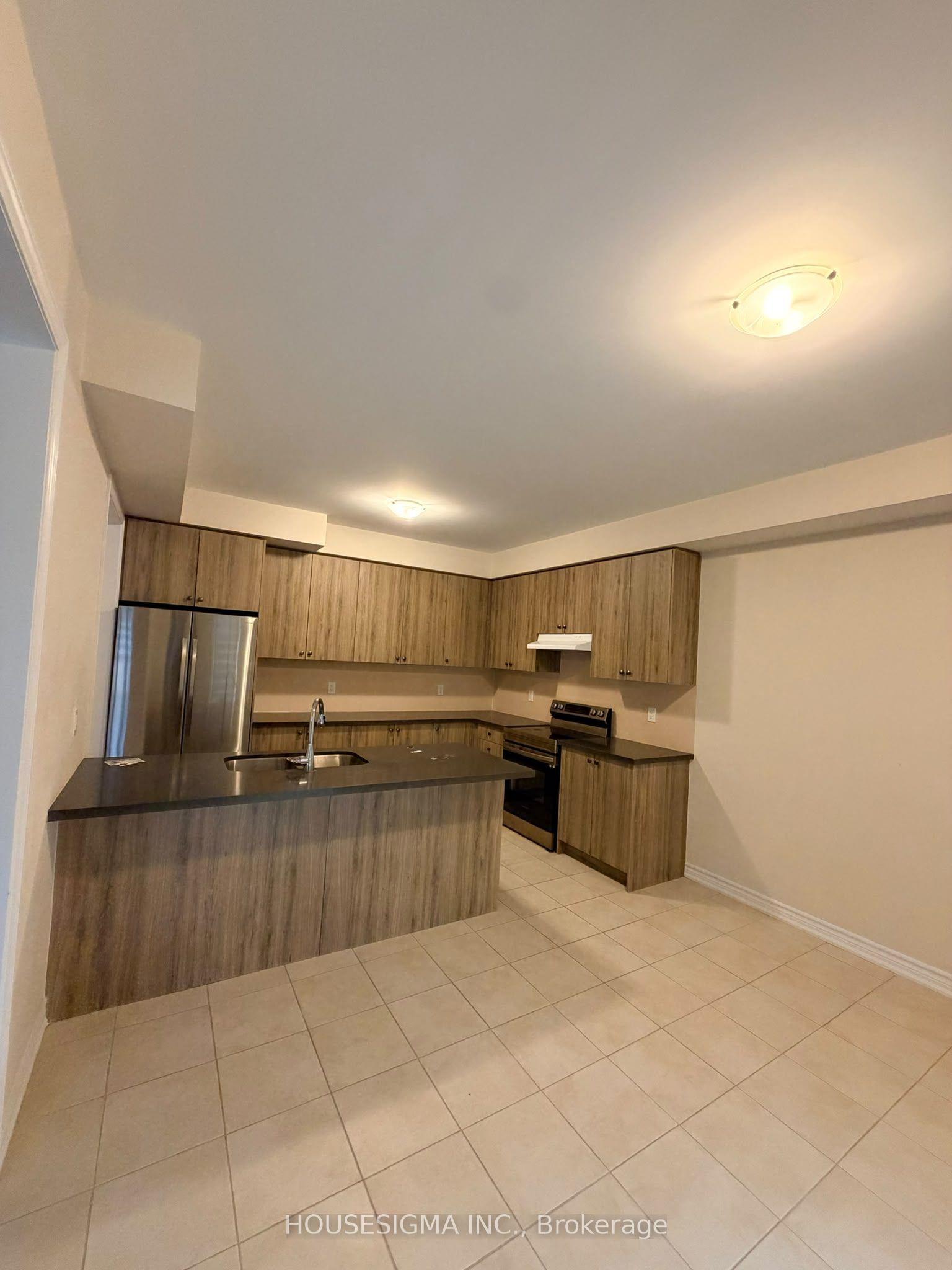 206 Ronald Guscott Street Property Photo 7