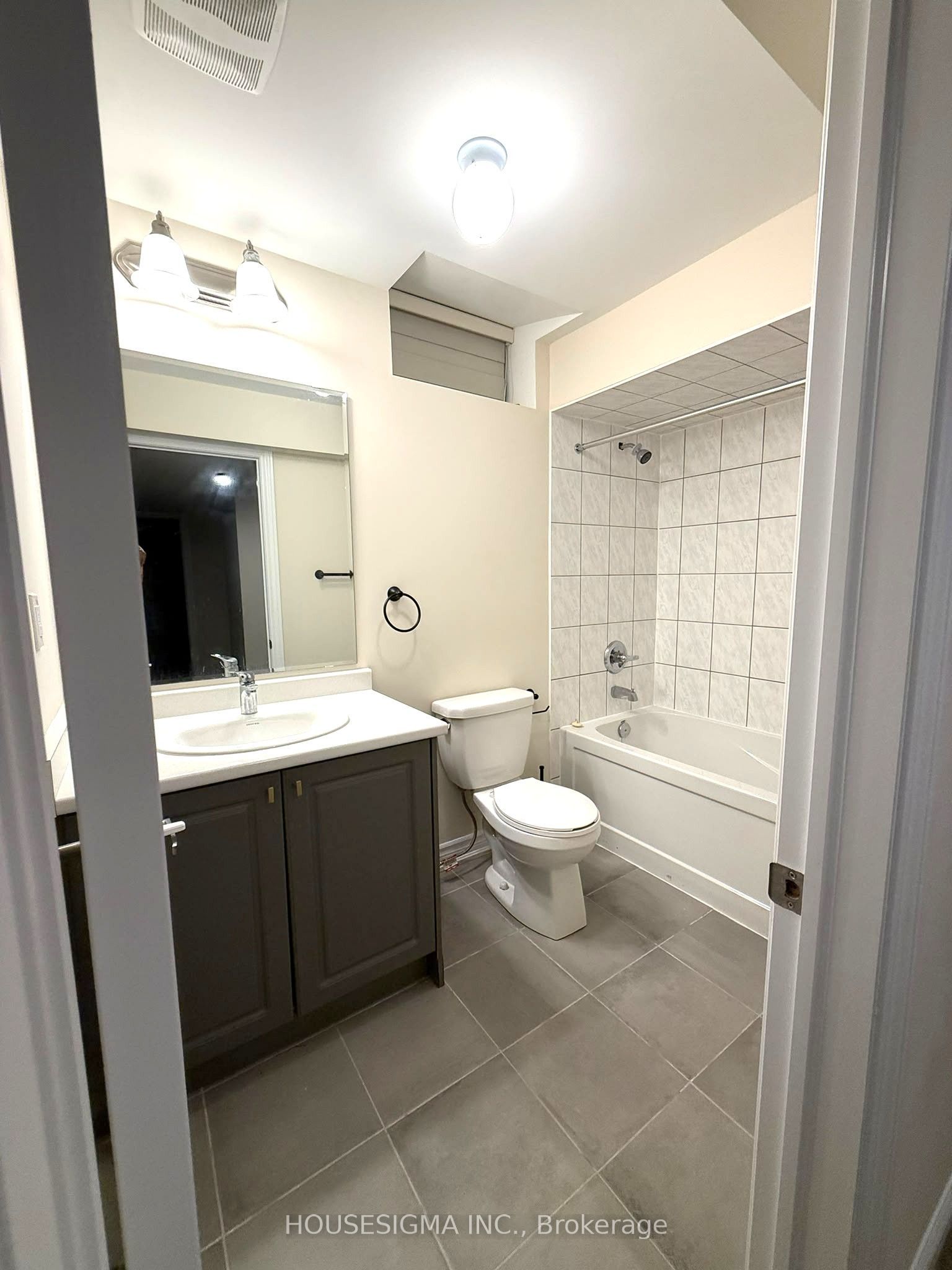 206 Ronald Guscott Street Property Photo 26