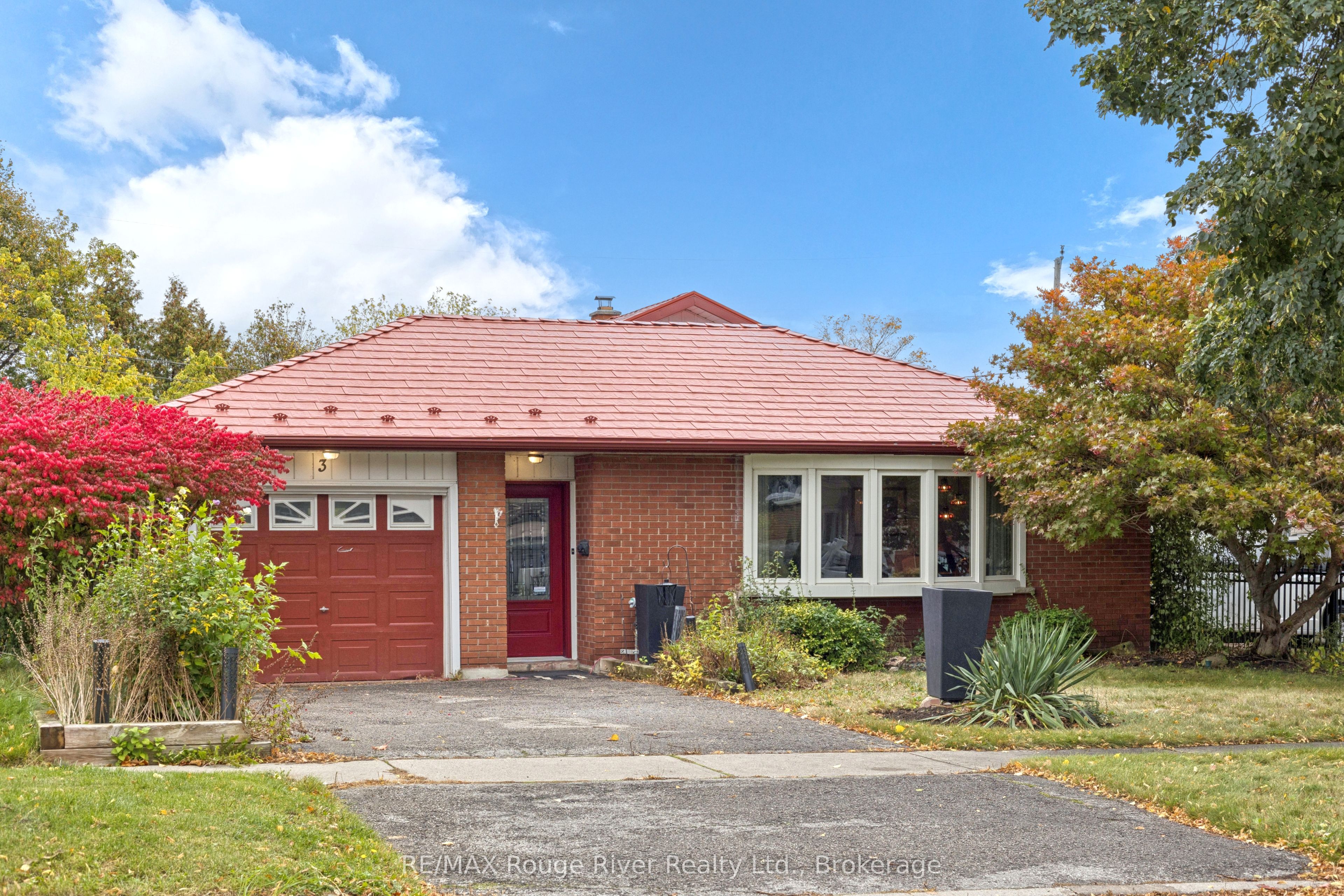 3 Heatherwood Road Property Photo 1