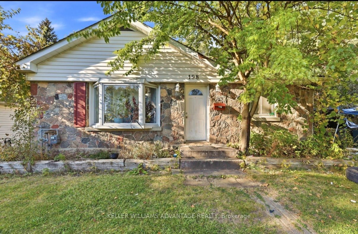 198 Twyn Rivers Drive Property Photo 1