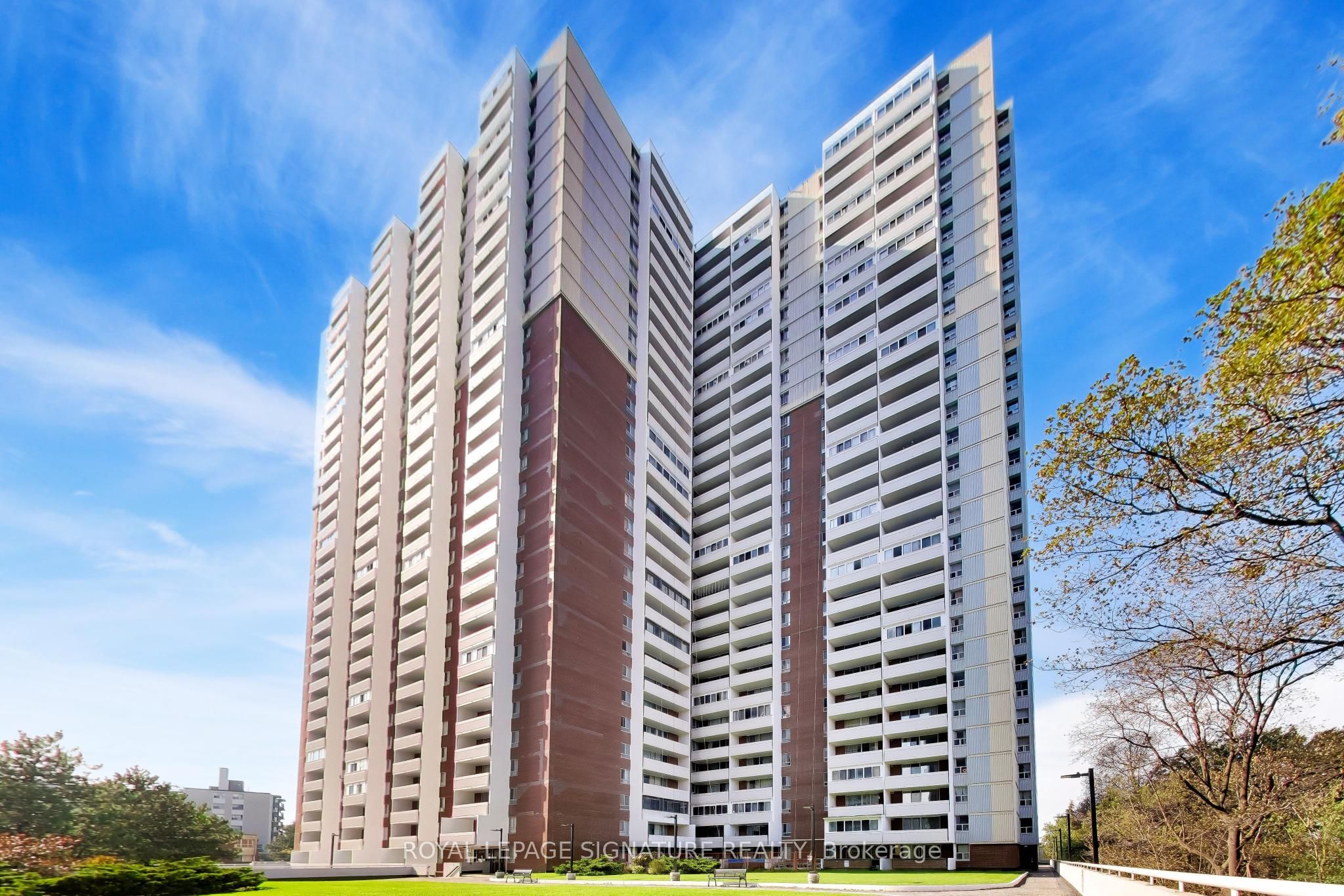 1 Massey Square 408 Property Photo 3