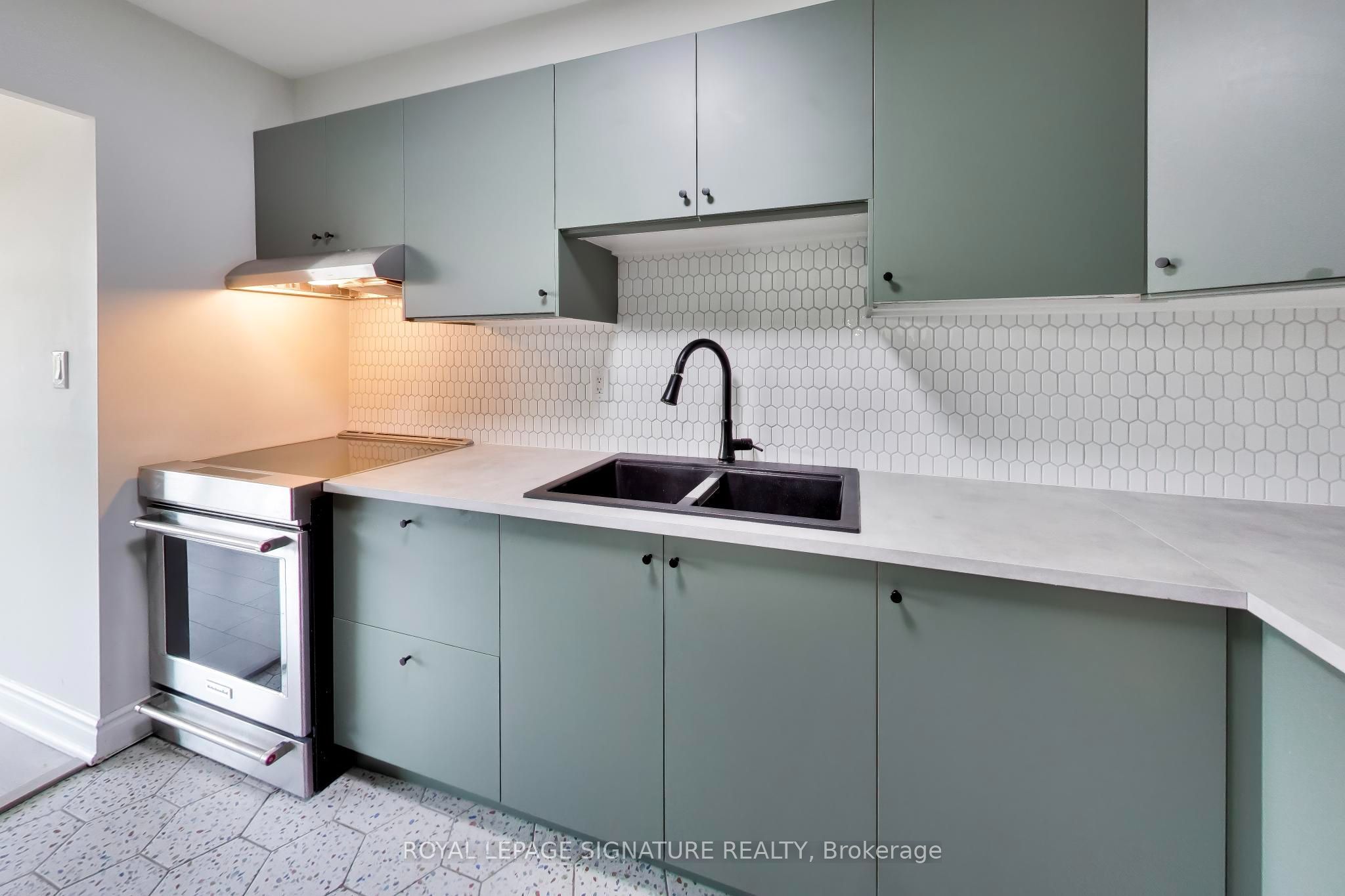 1 Massey Square 408 Property Photo 26