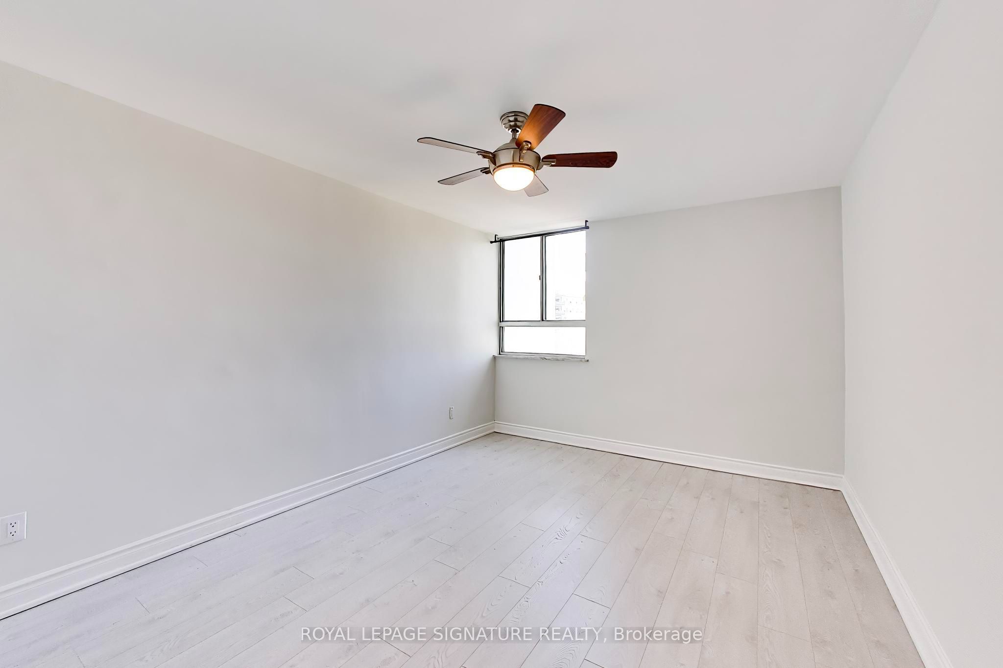 1 Massey Square 408 Property Photo 29