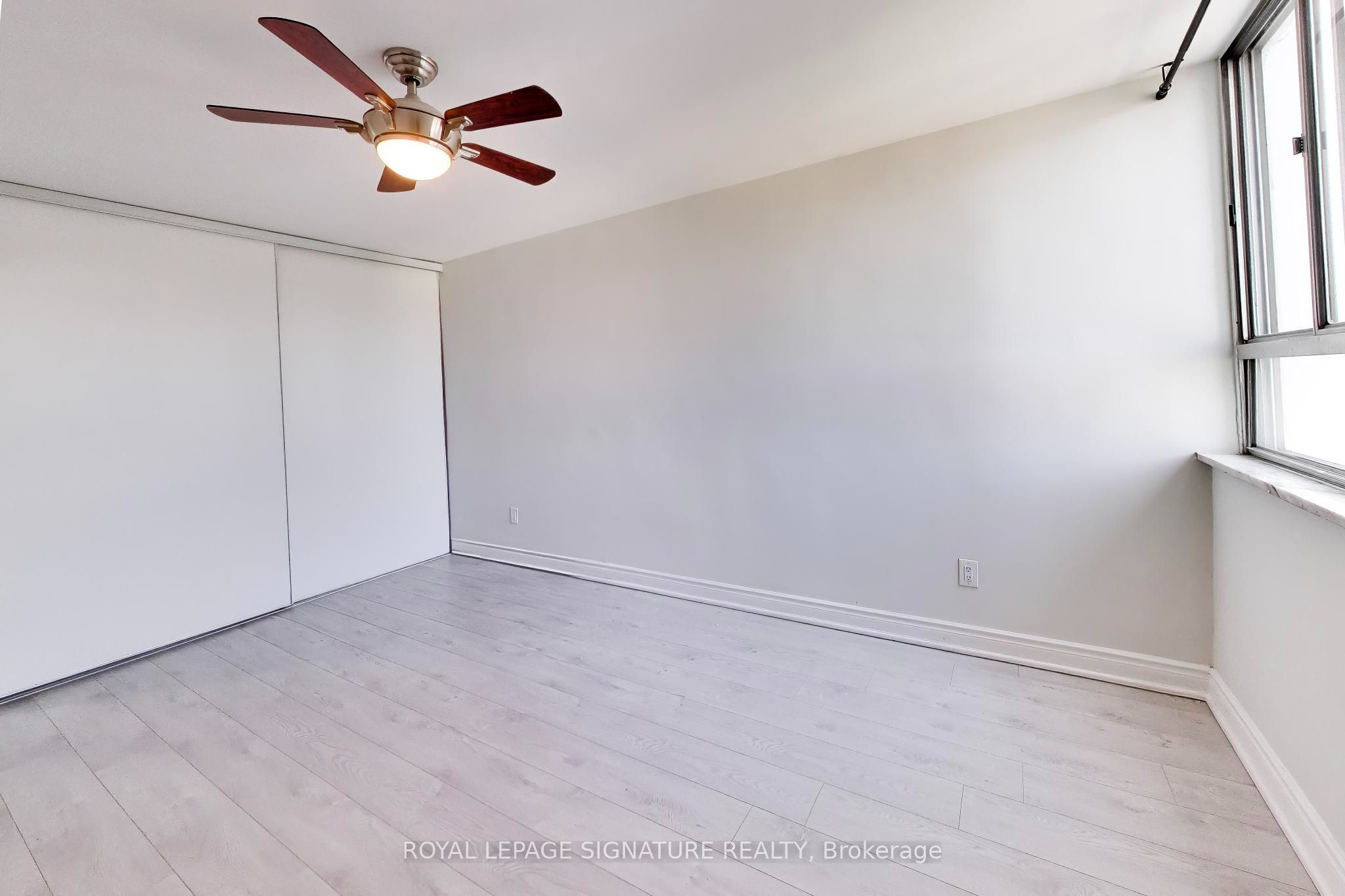 1 Massey Square 408 Property Photo 30