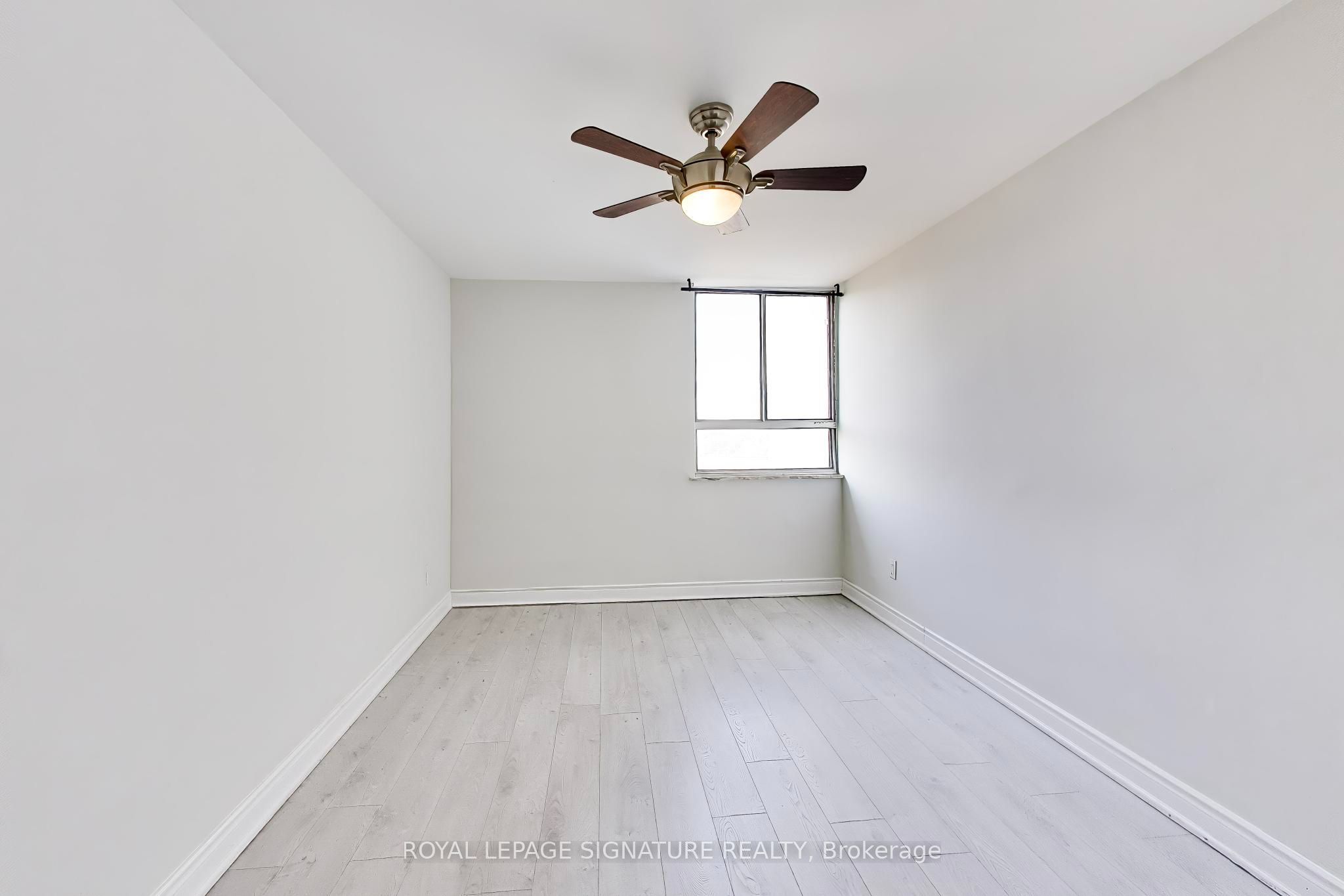 1 Massey Square 408 Property Photo 33
