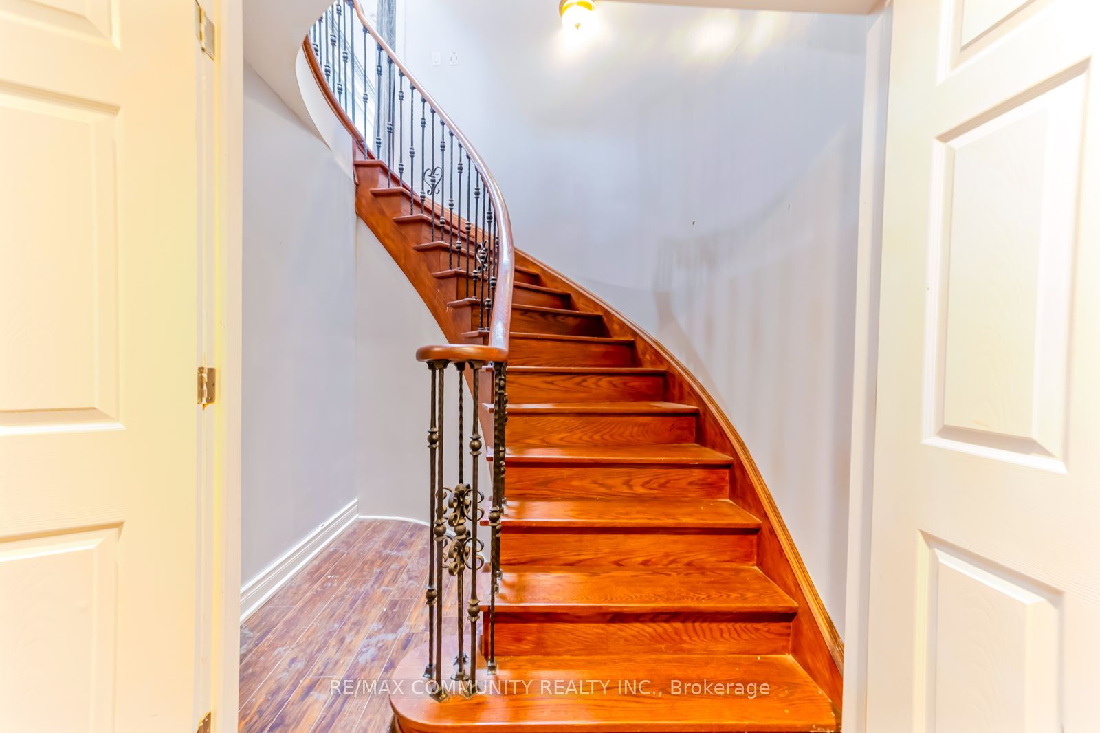 56 Cedar Brae Boulevard Property Photo 36