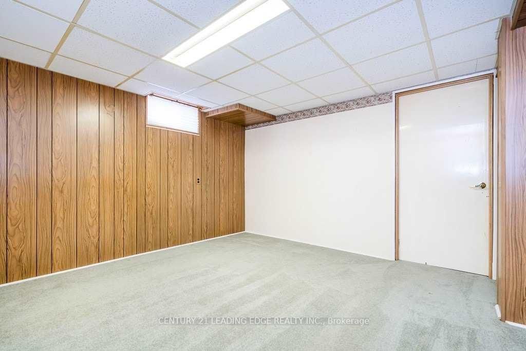 17 Caddy Drive Bsmt Property Photo 9