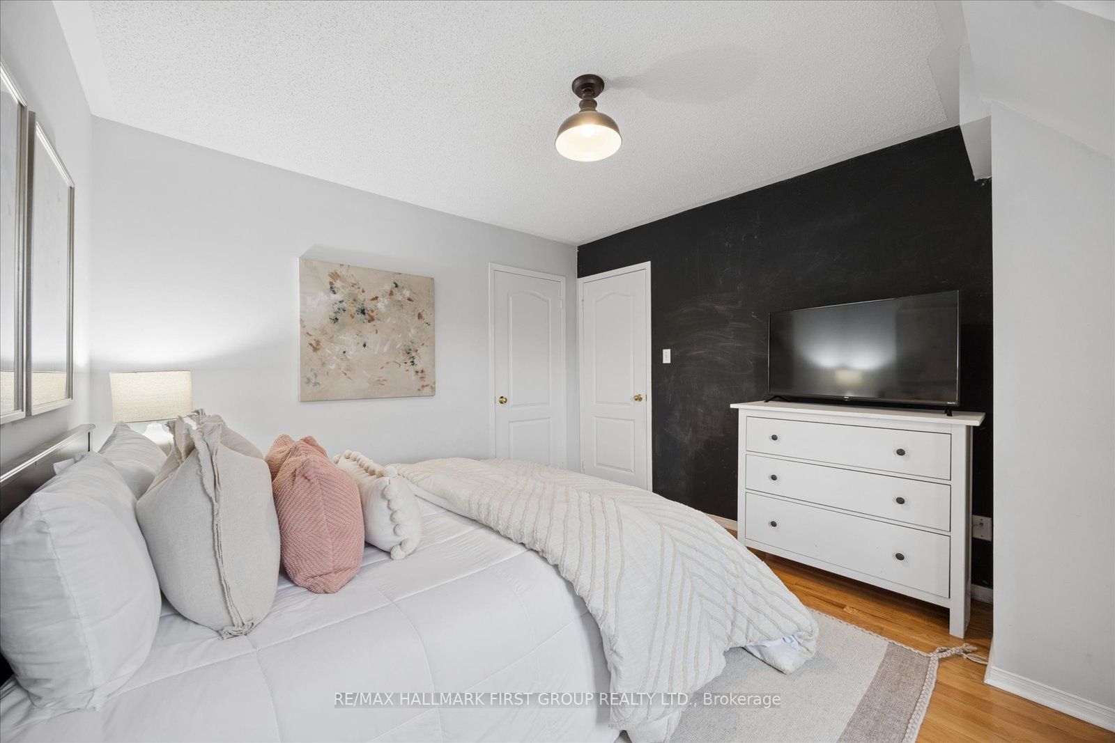 23 Telegraph Drive Property Photo 21