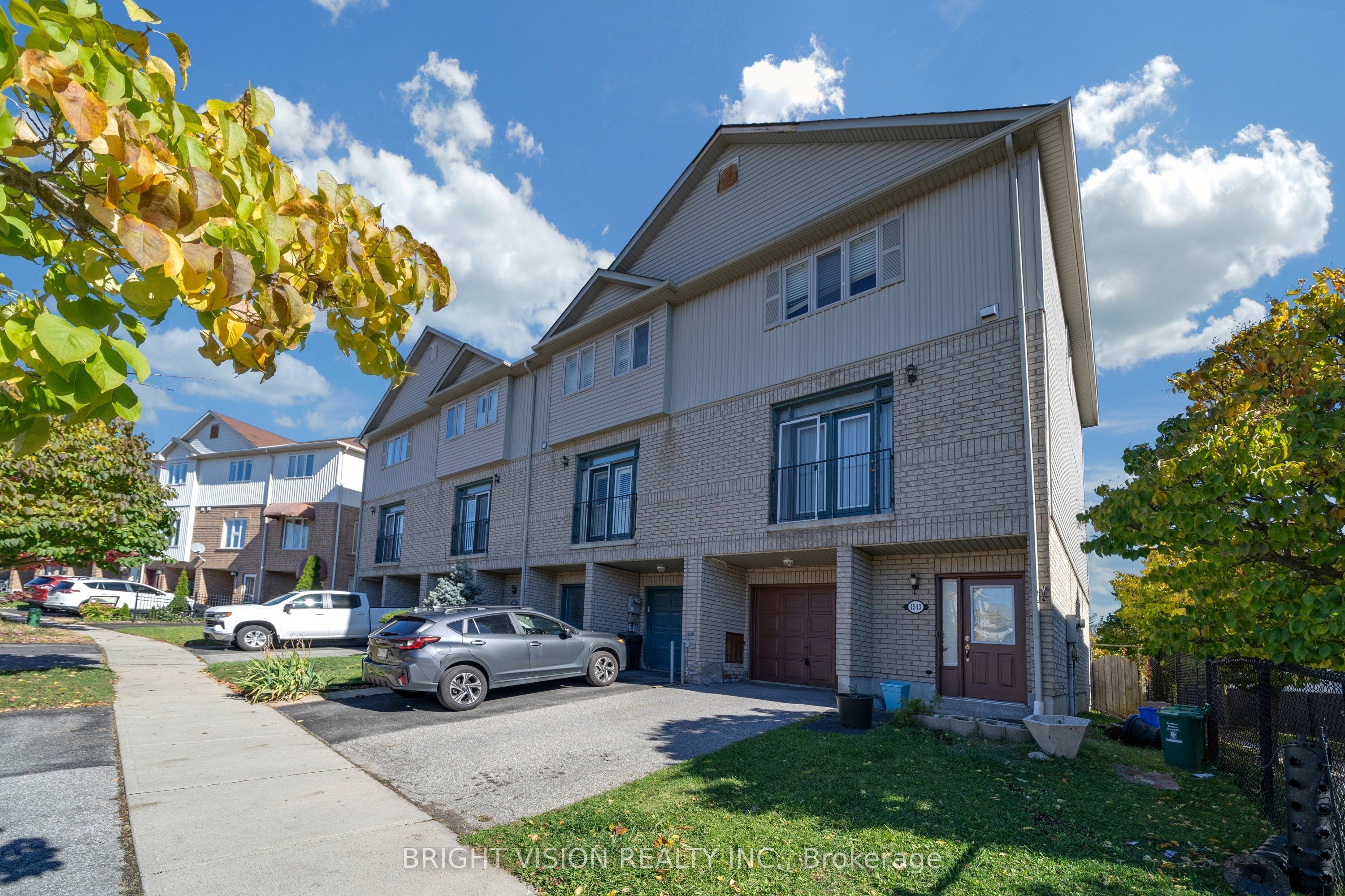 1543 Hummingbird Court Property Photo 6