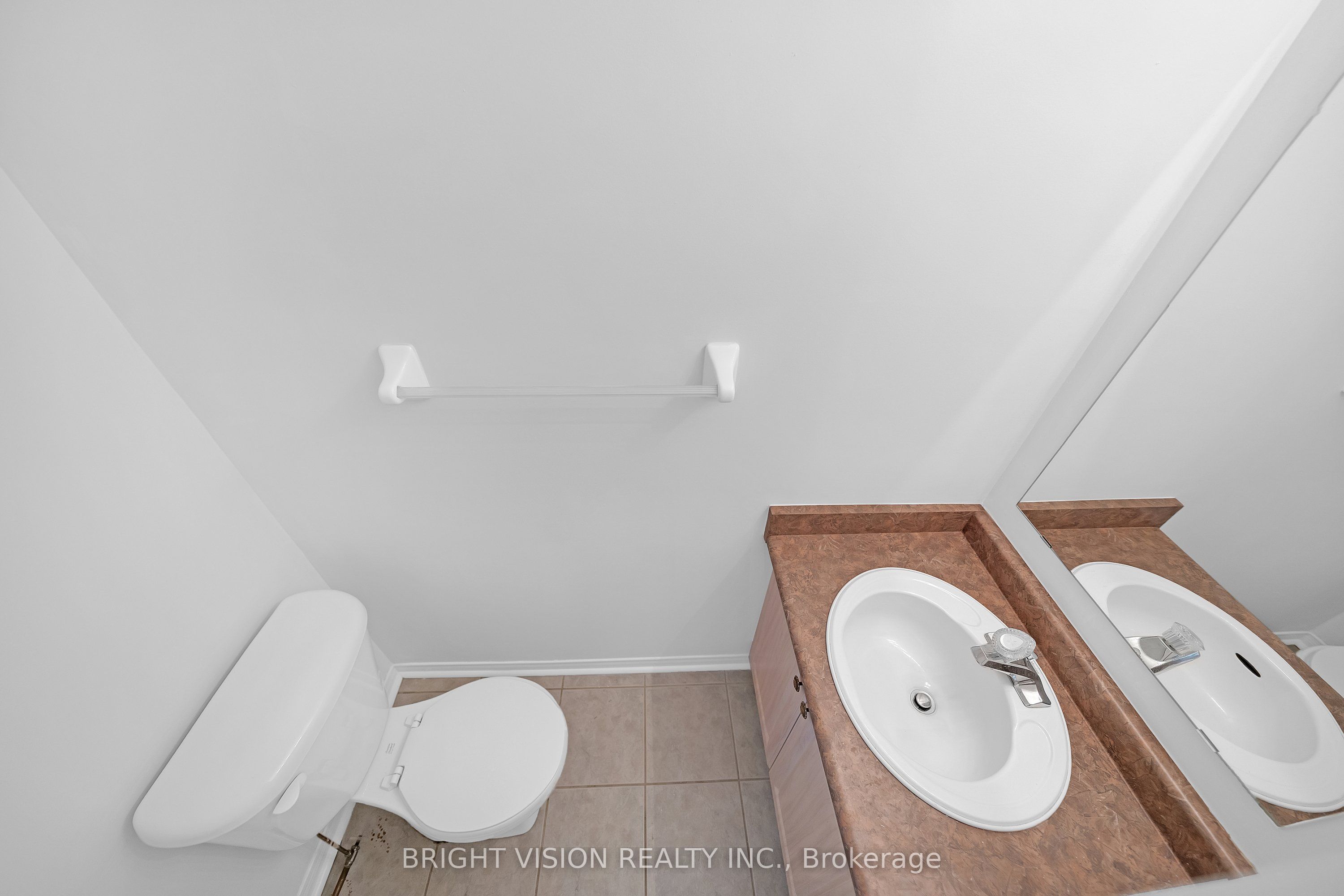 1543 Hummingbird Court Property Photo 10