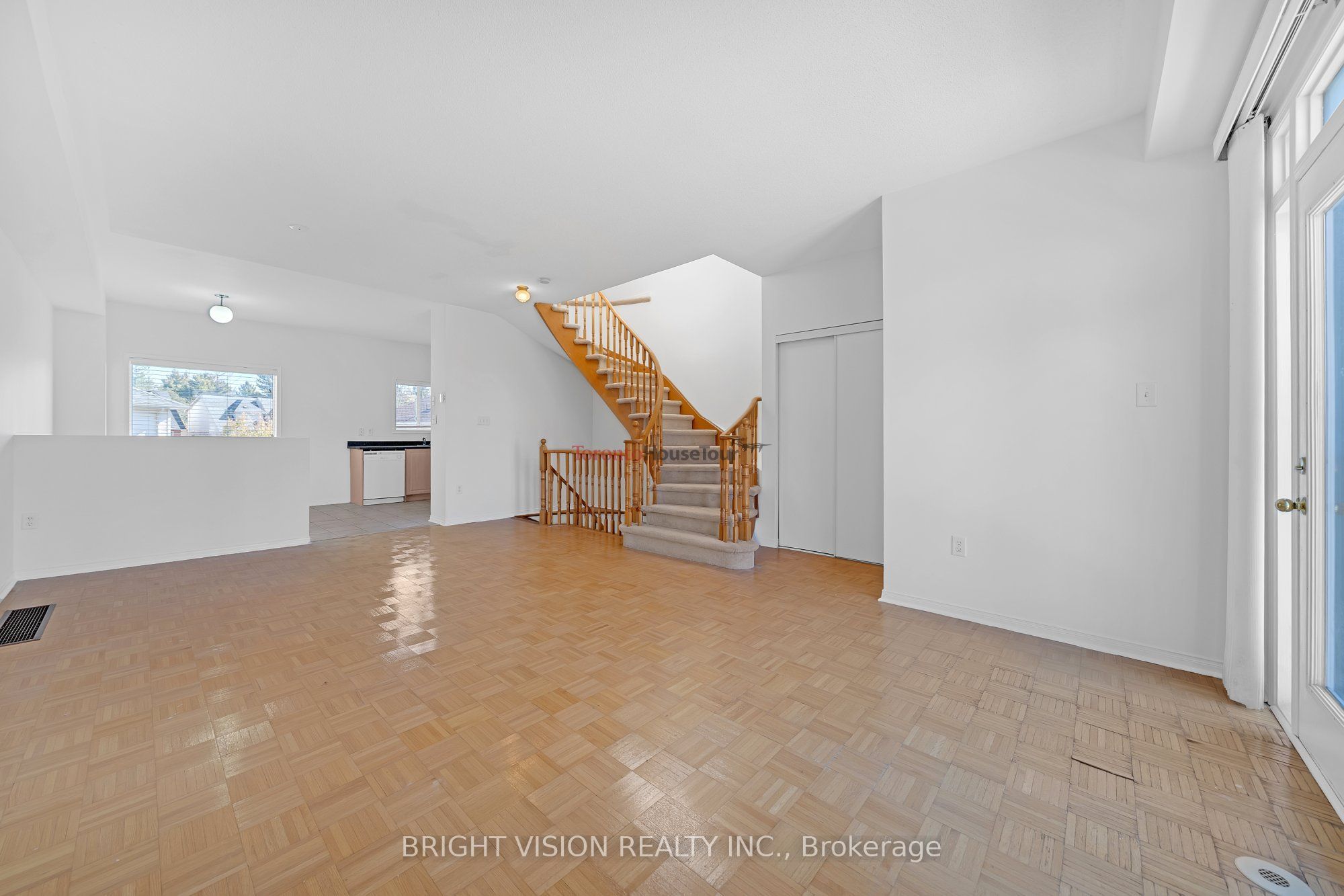 1543 Hummingbird Court Property Photo 14