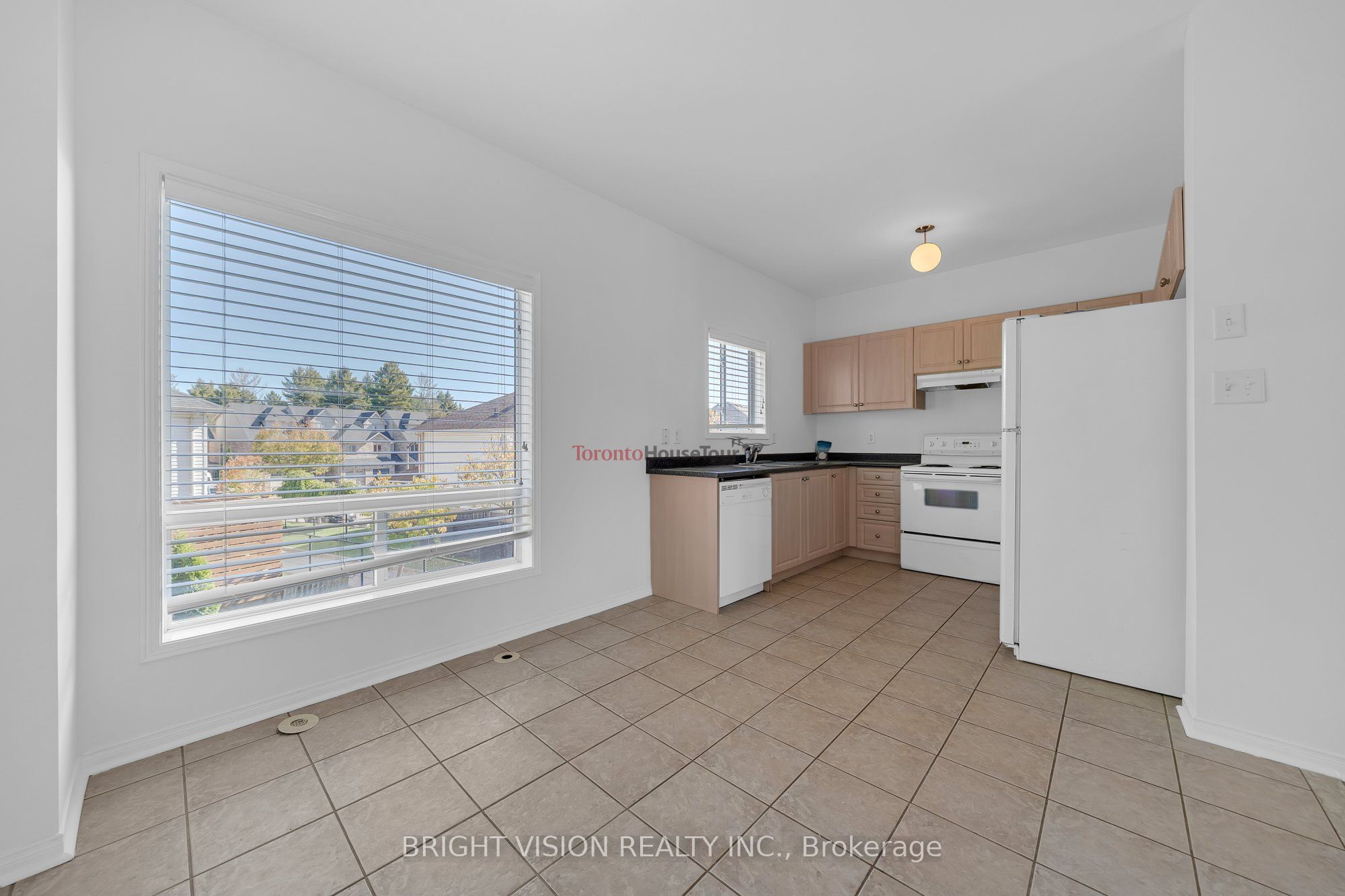 1543 Hummingbird Court Property Photo 16