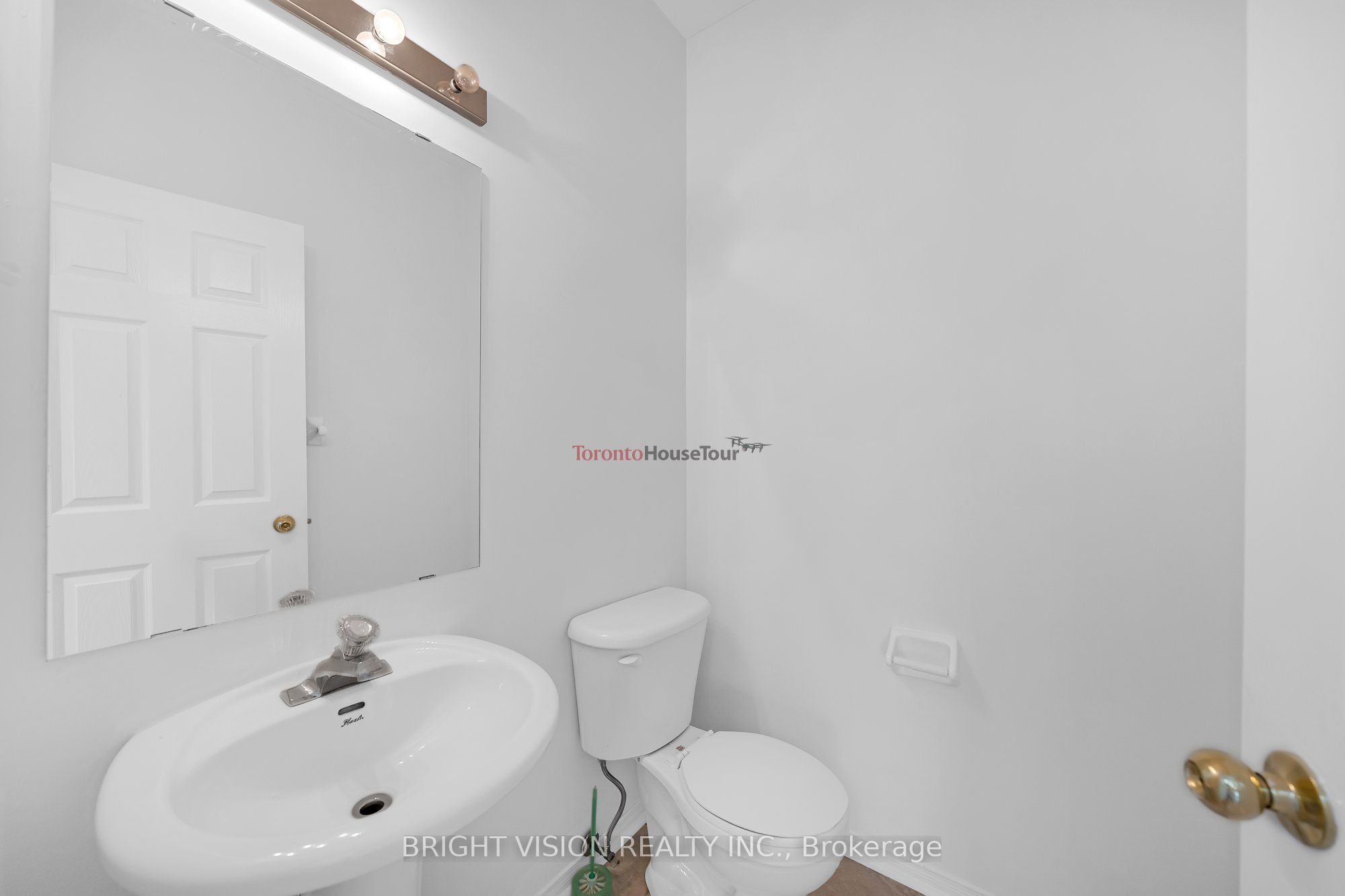 1543 Hummingbird Court Property Photo 19
