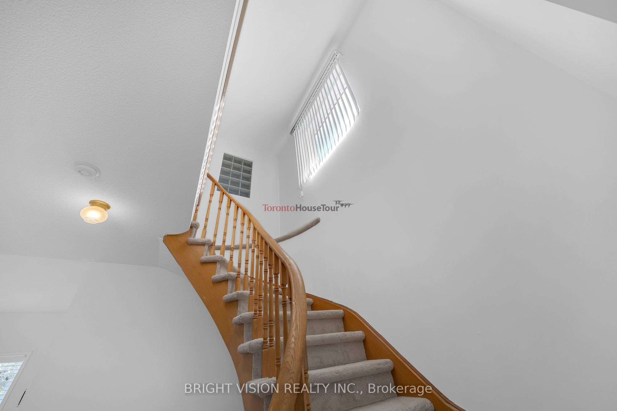 1543 Hummingbird Court Property Photo 20
