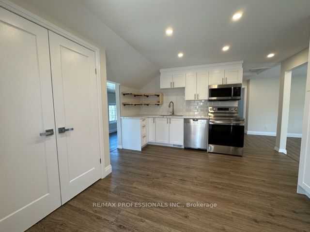 213 Pine Street 1 Property Photo 1