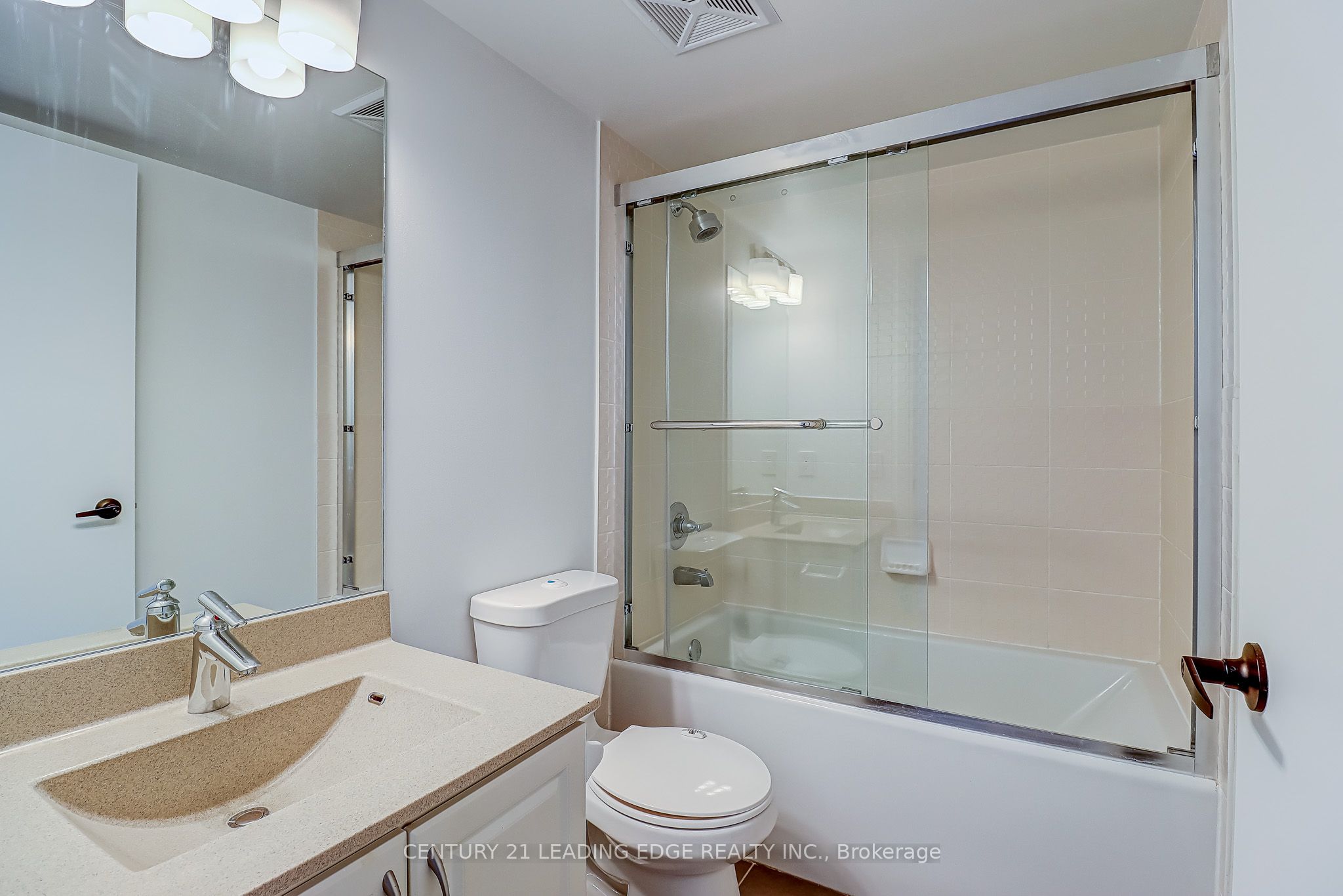 125 Village Green Square 3311 Property Photo 11