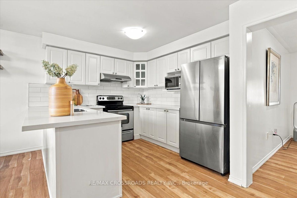 1220 Langley Circle Property Photo 12