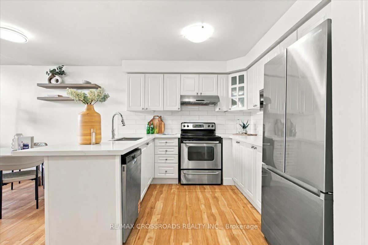 1220 Langley Circle Property Photo 13