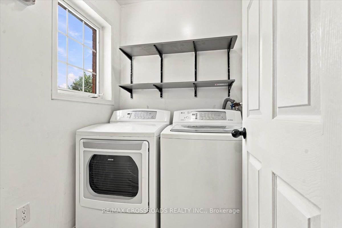 1220 Langley Circle Property Photo 28