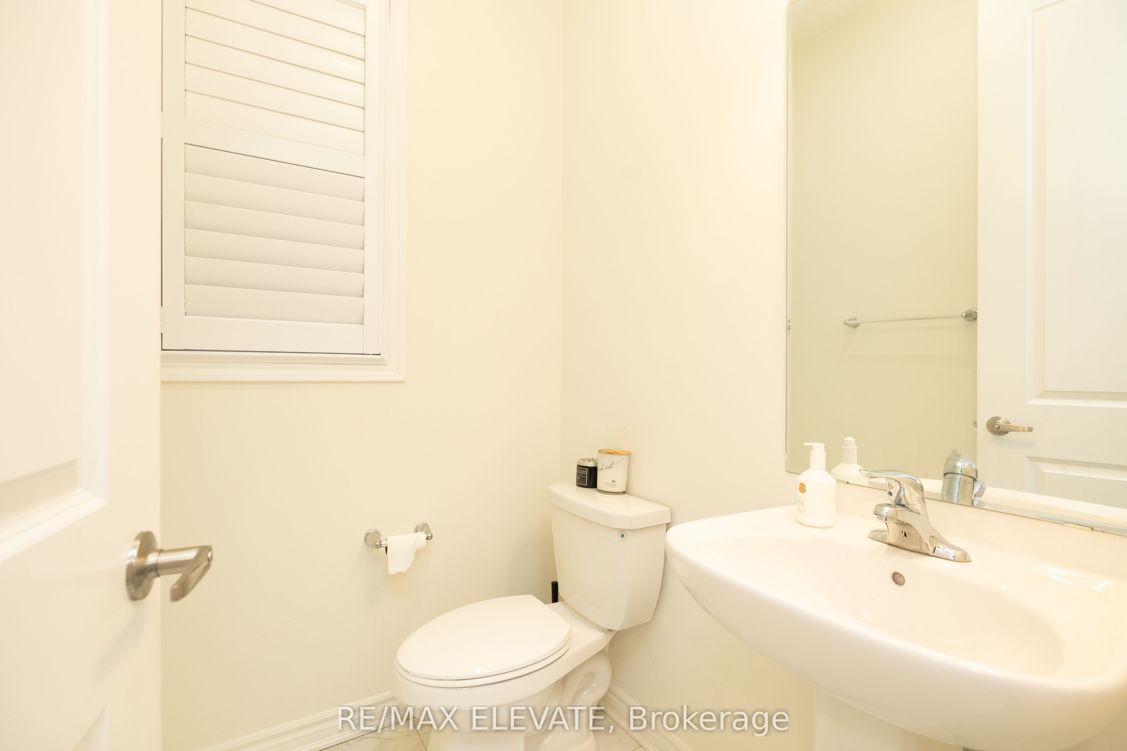 1400 Stillmeadow Lane Property Photo 5
