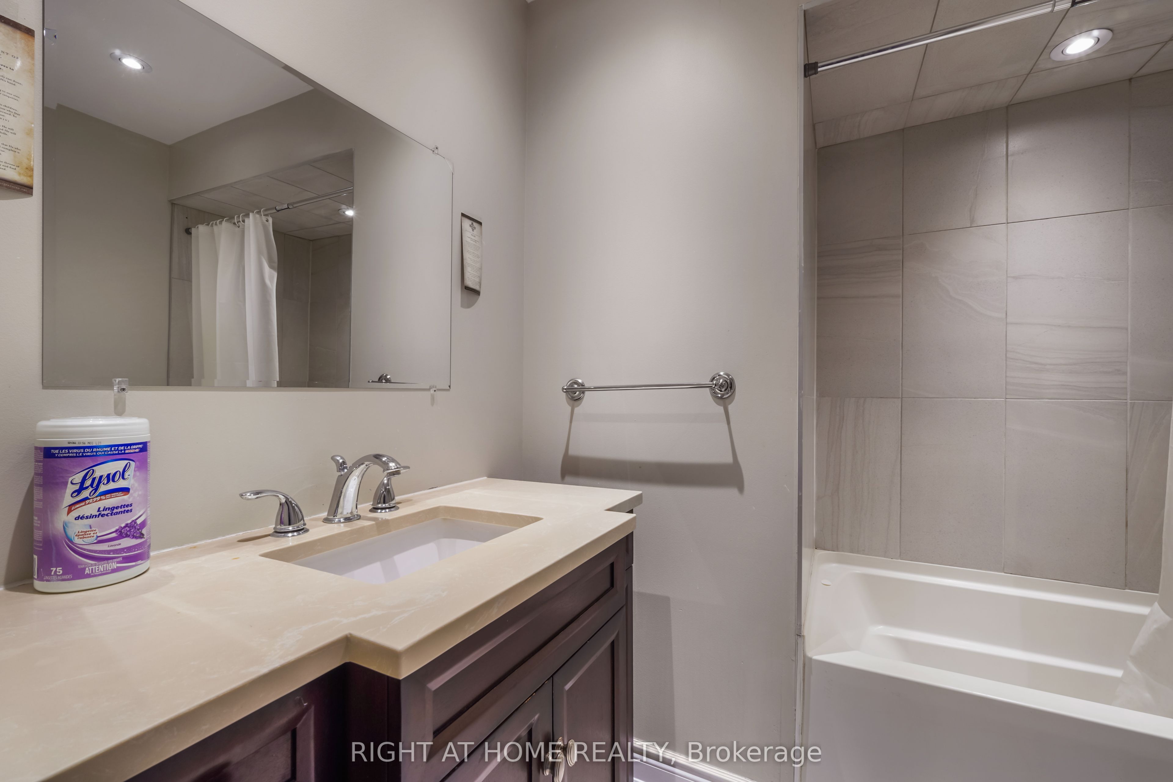 21 Cleethorpes Boulevard Property Photo 17