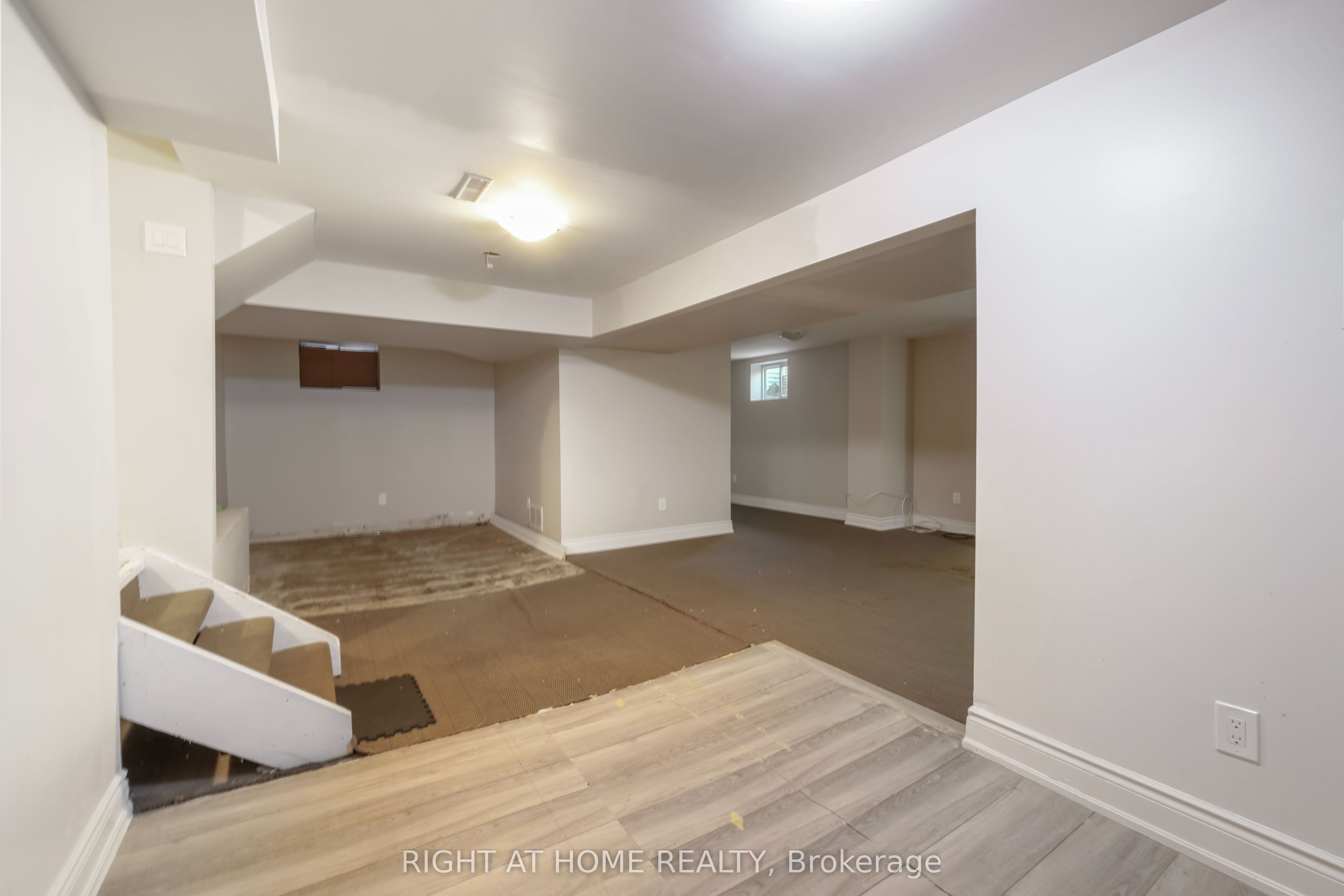21 Cleethorpes Boulevard Property Photo 26