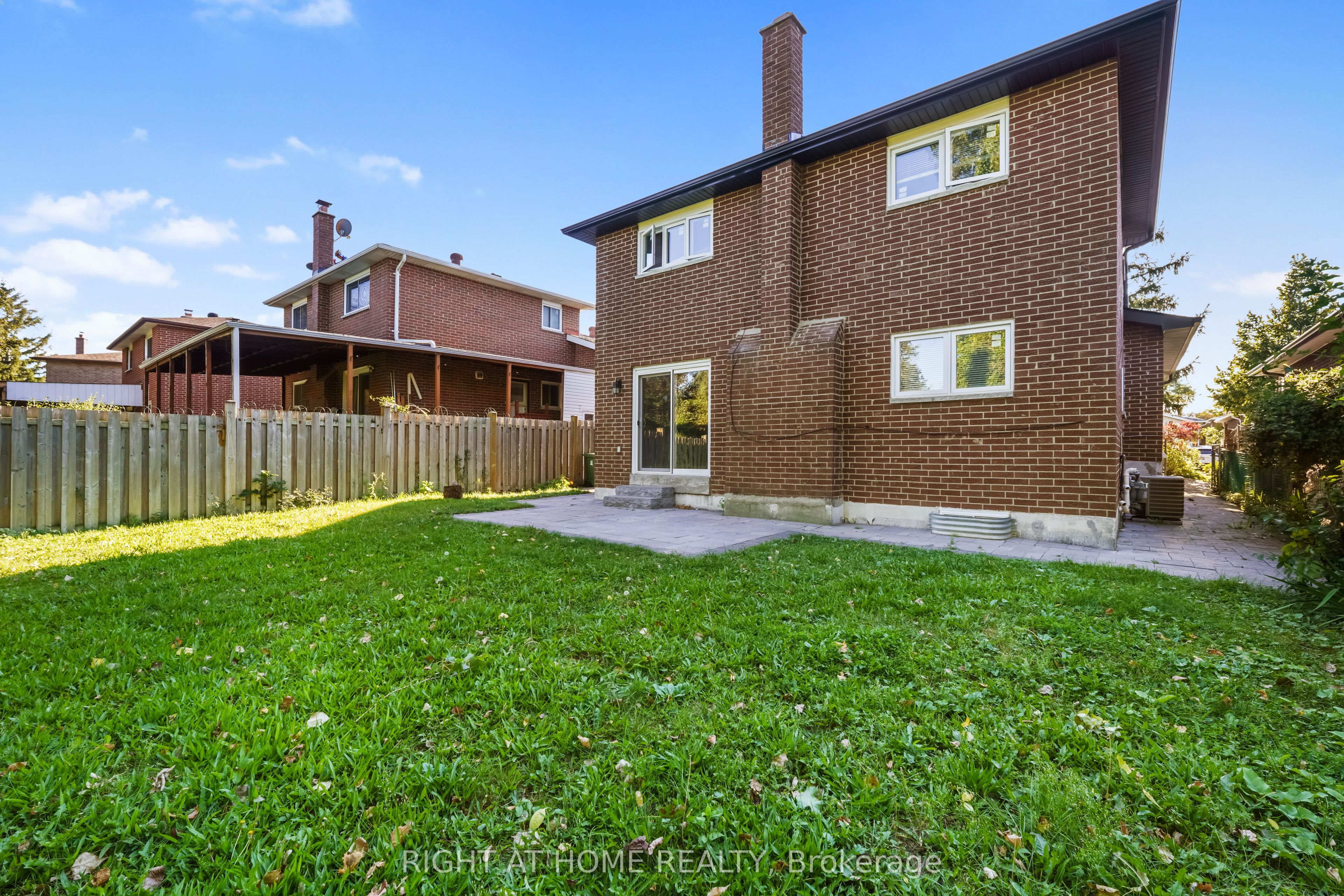 21 Cleethorpes Boulevard Property Photo 29