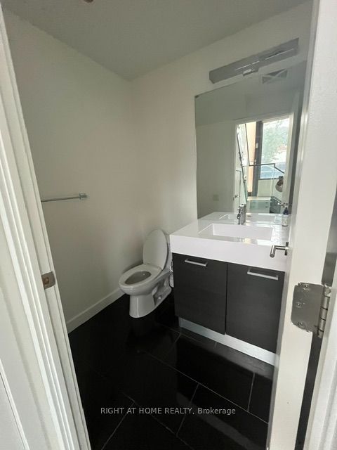 90 Broadview Avenue Property Photo 9