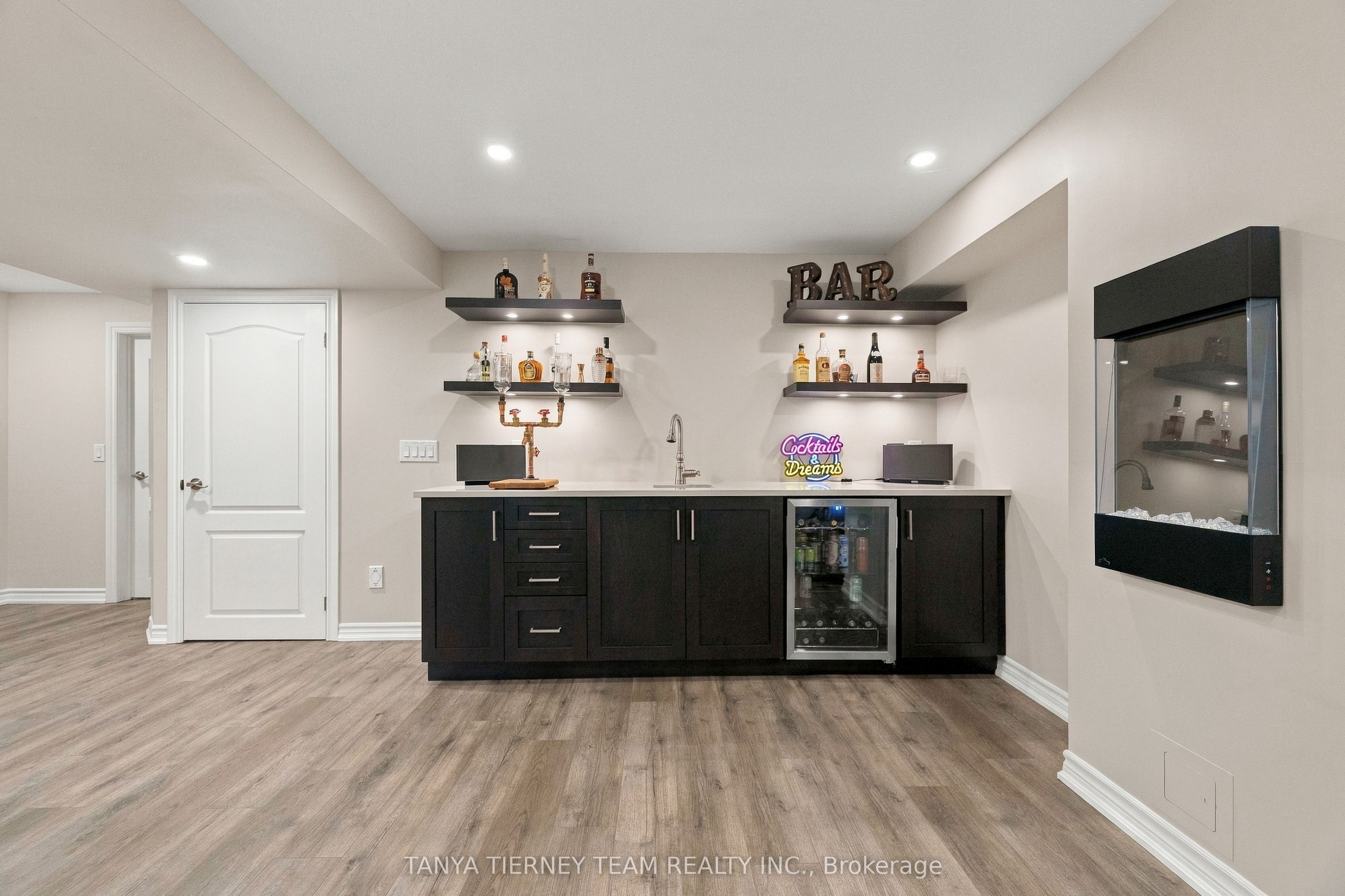 2 Delight Way Property Photo 40