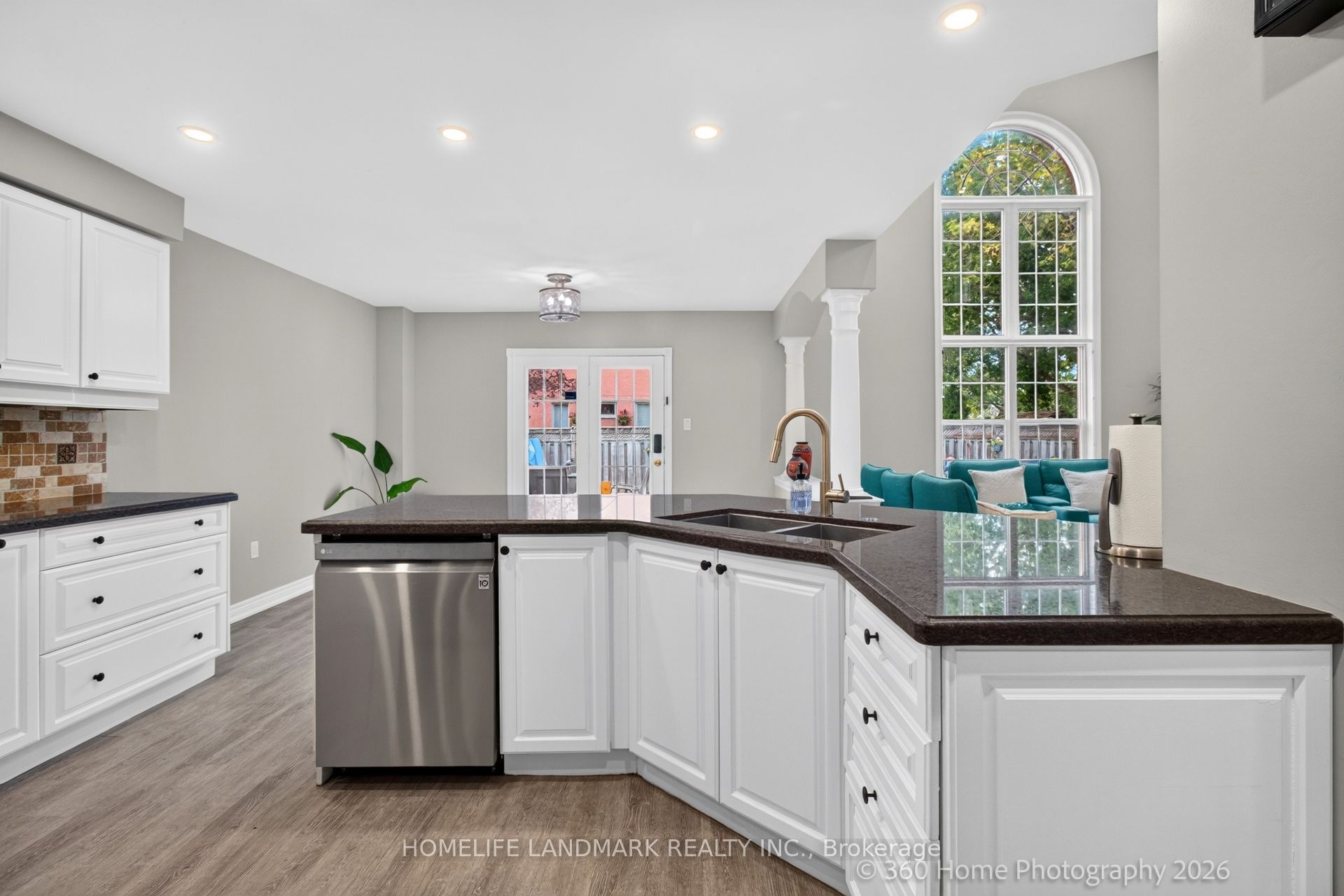 42 Blackfriar Avenue Property Photo 22