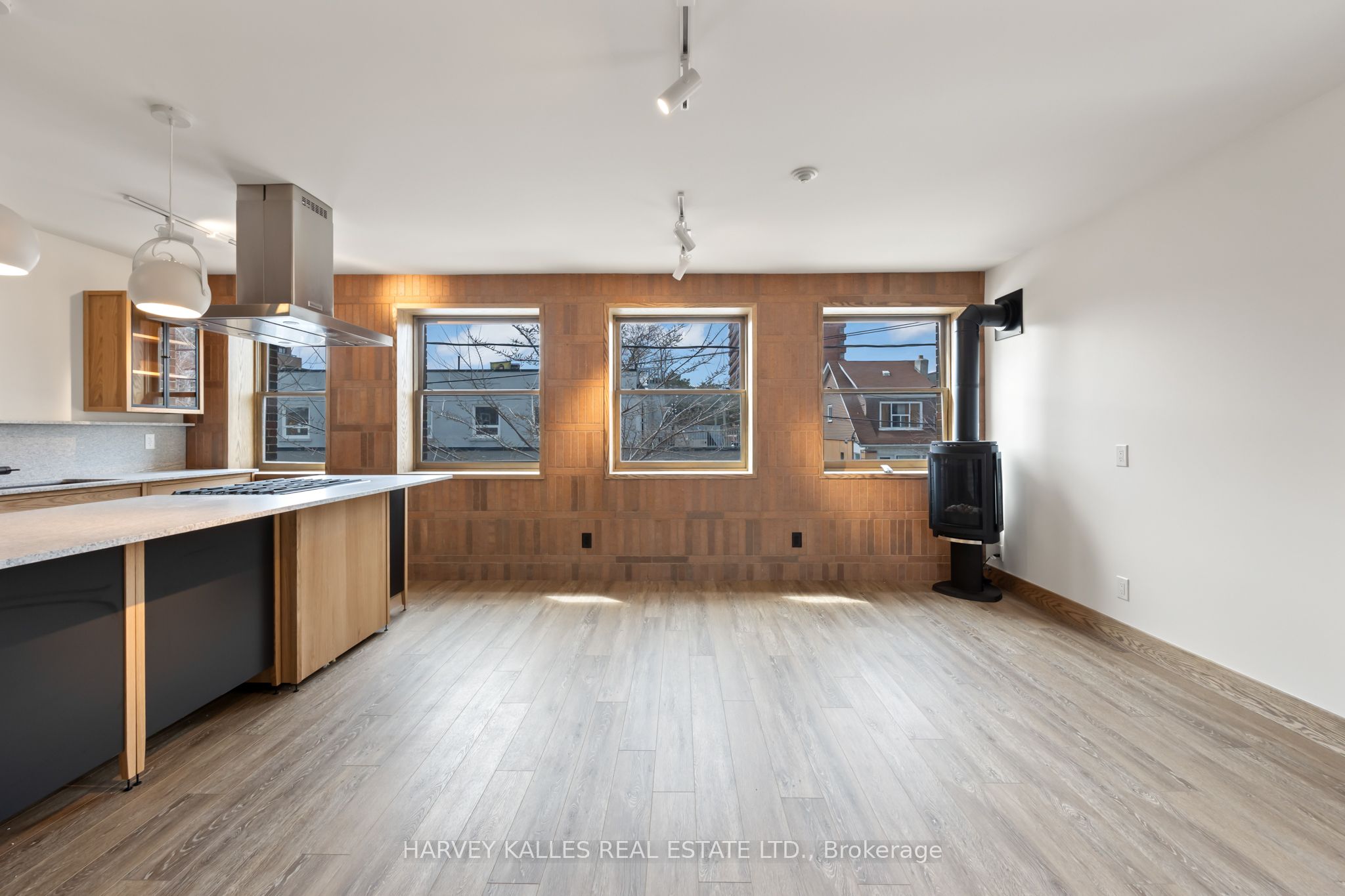 663 Greenwood Avenue 2 Property Photo 10
