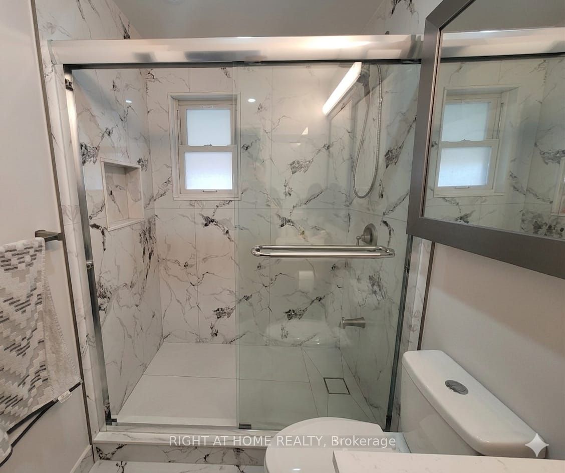 289 Ballard Street S Property Photo 10