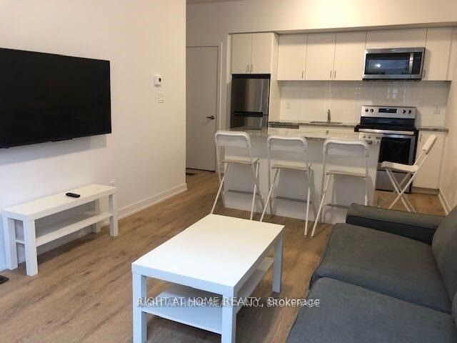 1760 Simcoe Street N 67 Property Photo 2