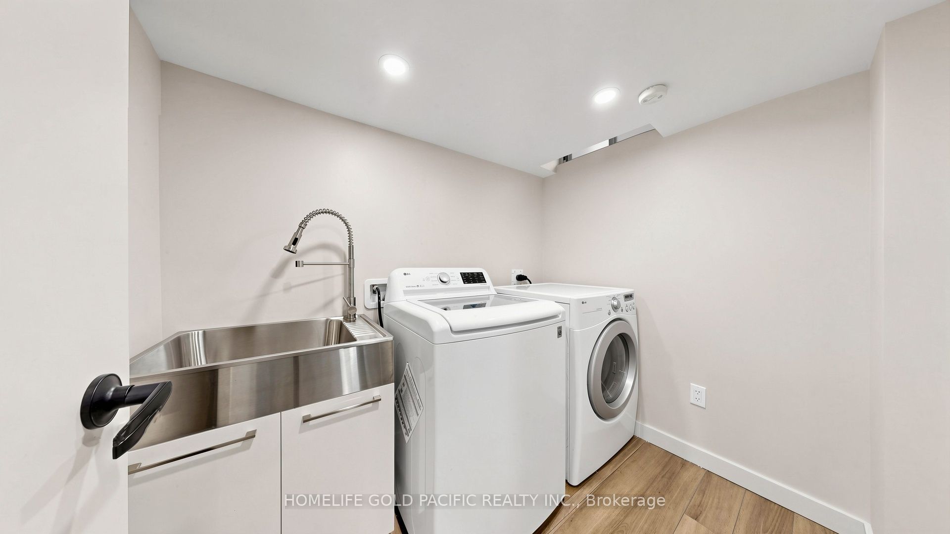 60 Elmfield Crescent Property Photo 34