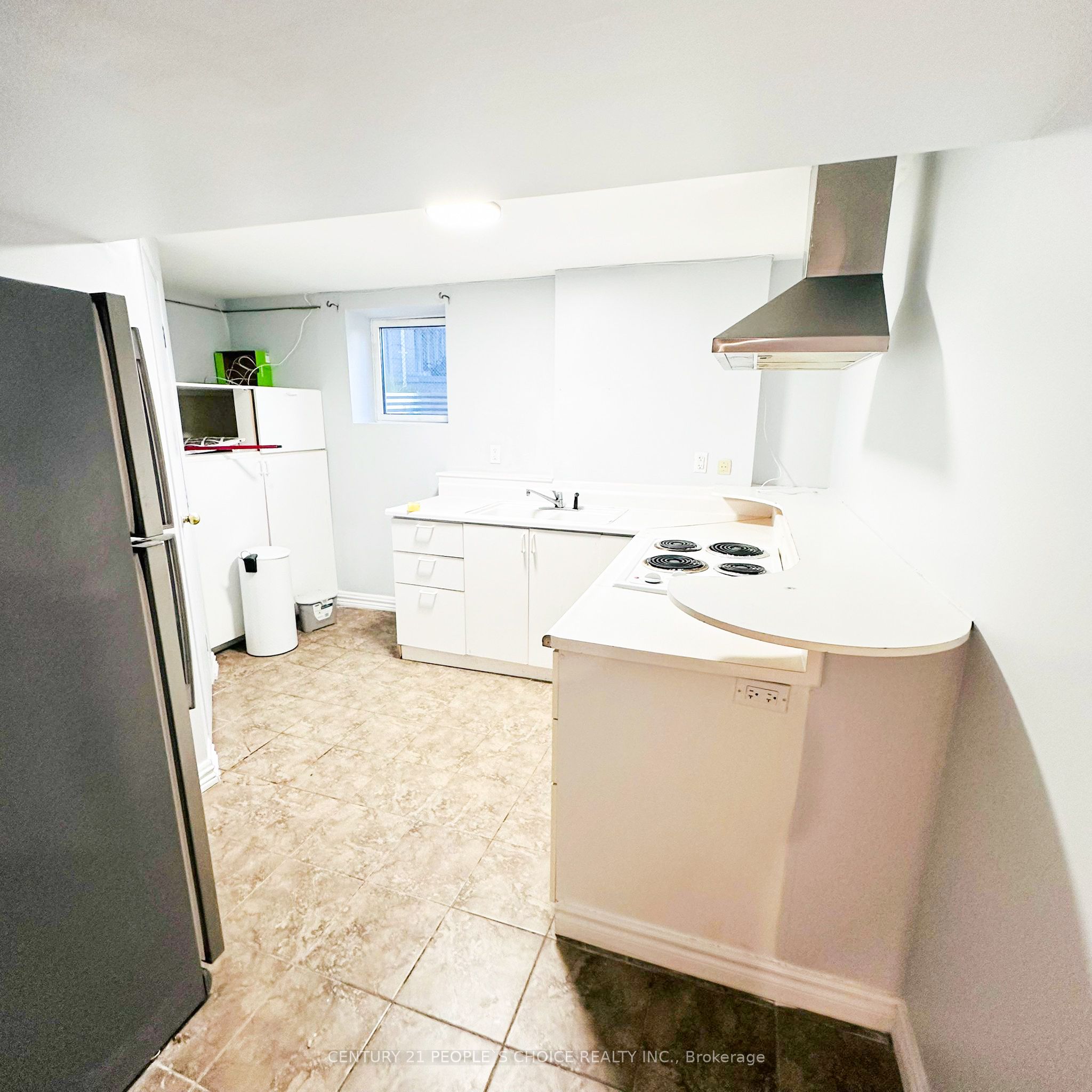 41 Coomer Crescent Property Photo 4