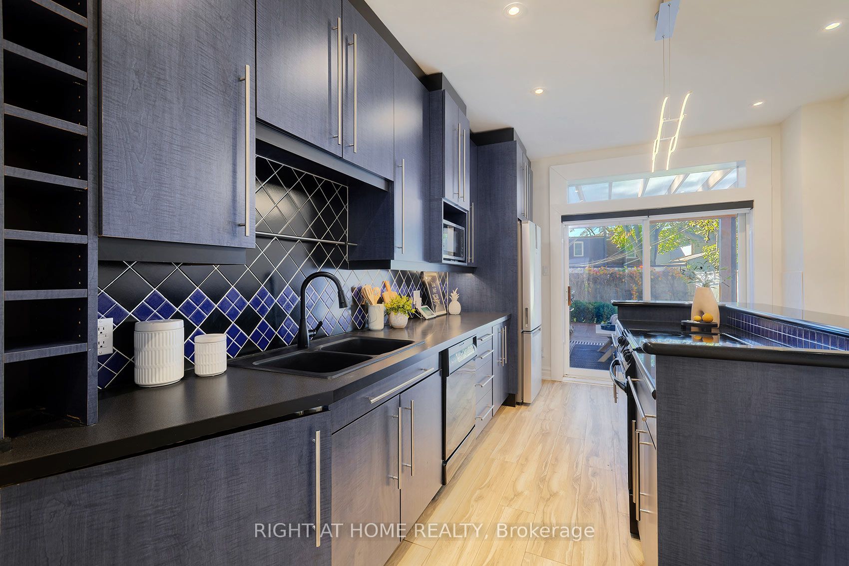 25 Pretoria Avenue Property Photo 15