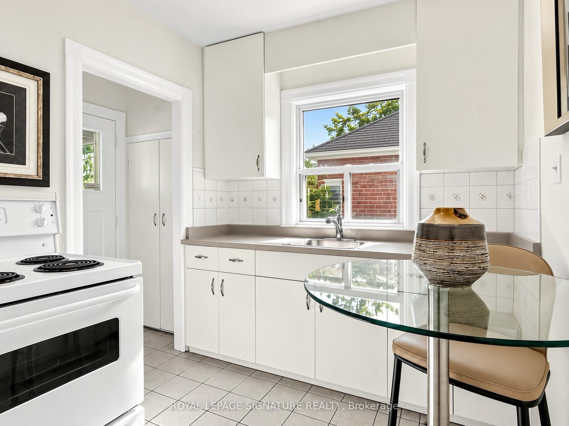 75 Inwood Avenue Property Photo 19