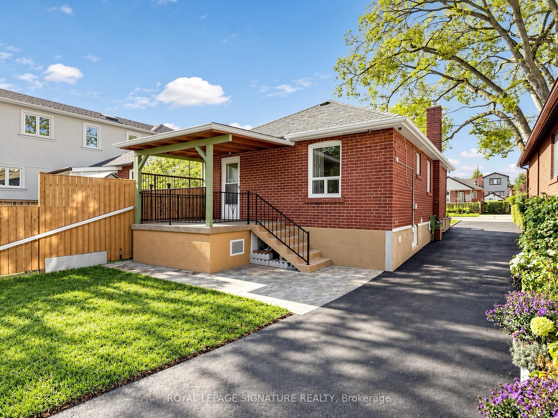 75 Inwood Avenue Property Photo 38