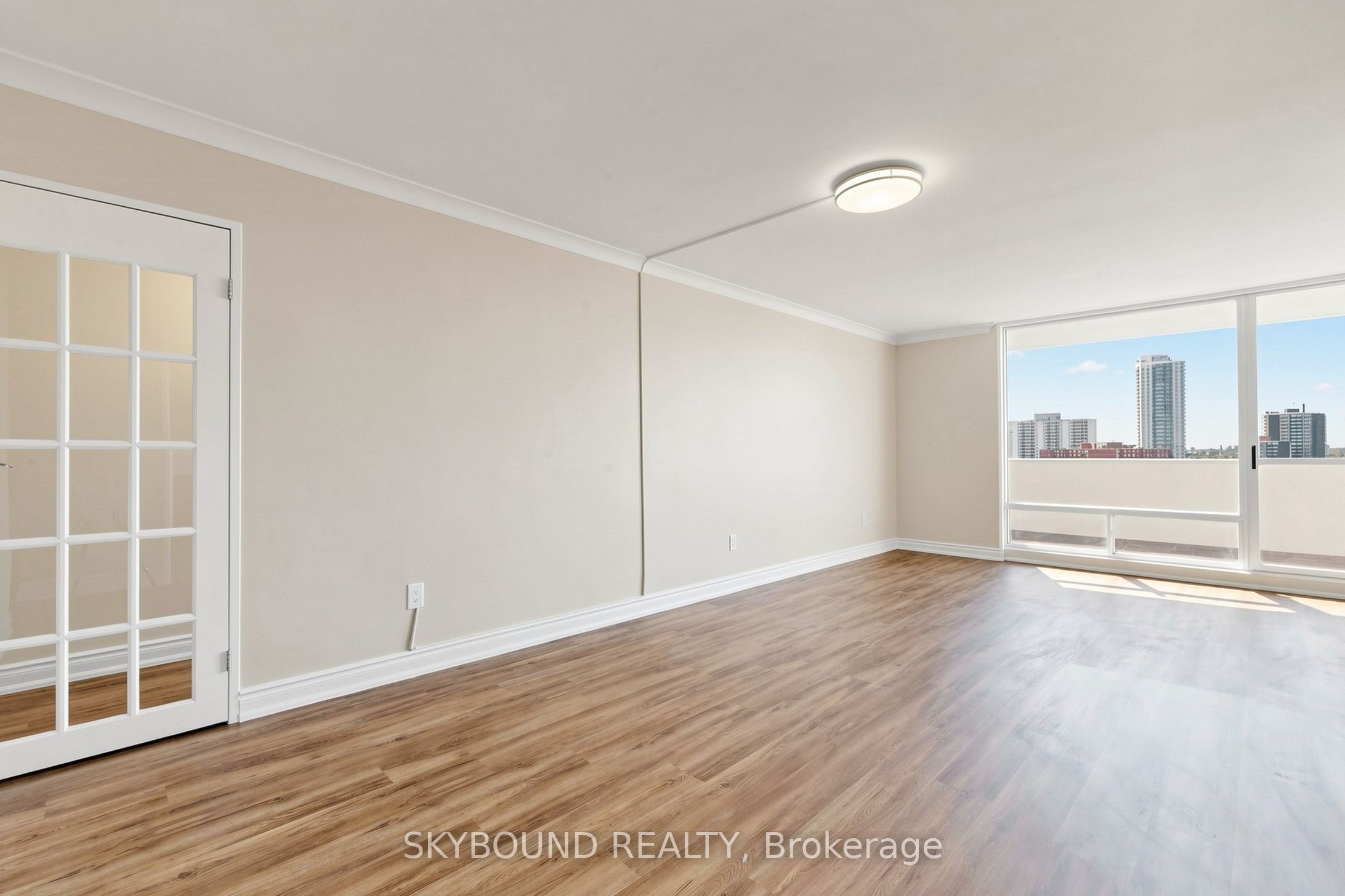 1 Massey Square 1710 Property Photo 5