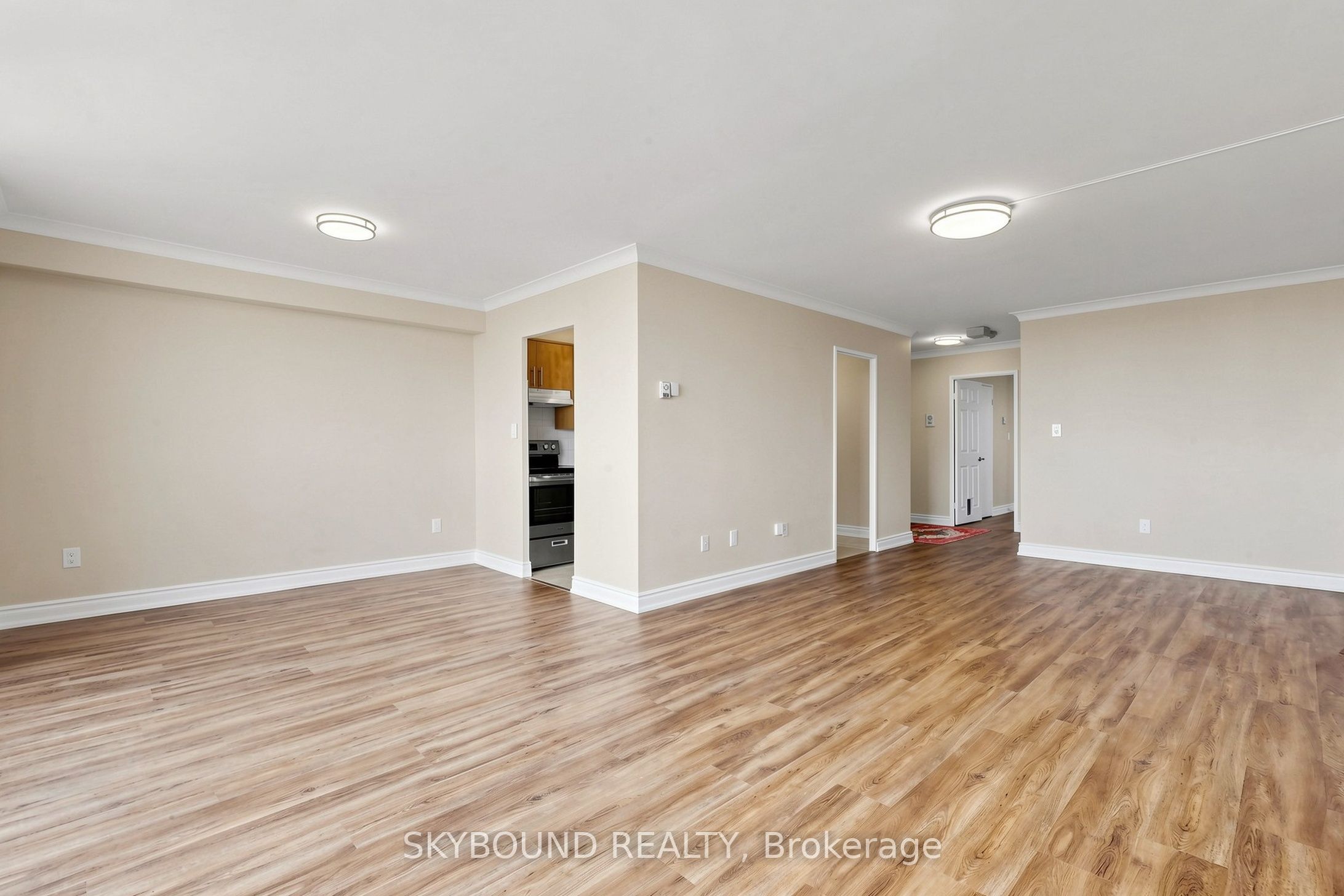1 Massey Square 1710 Property Photo 7